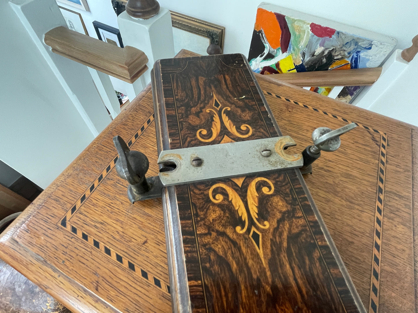 Vintage Hepworths Tie Press – 25cm Wooden Veneered Tie Clamp with Inlay, British Made Menswear Accessory c.1930s–50s