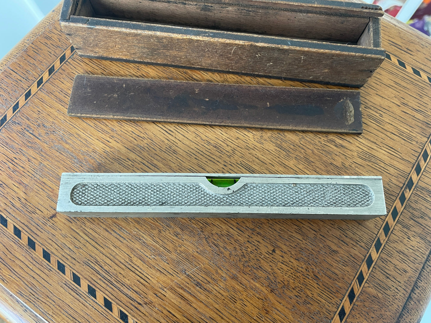 Vintage Rabone Spirit Level No.1394 – Made in England Precision Tool with Wooden Case – Mid 20th Century Carpenter Collectible