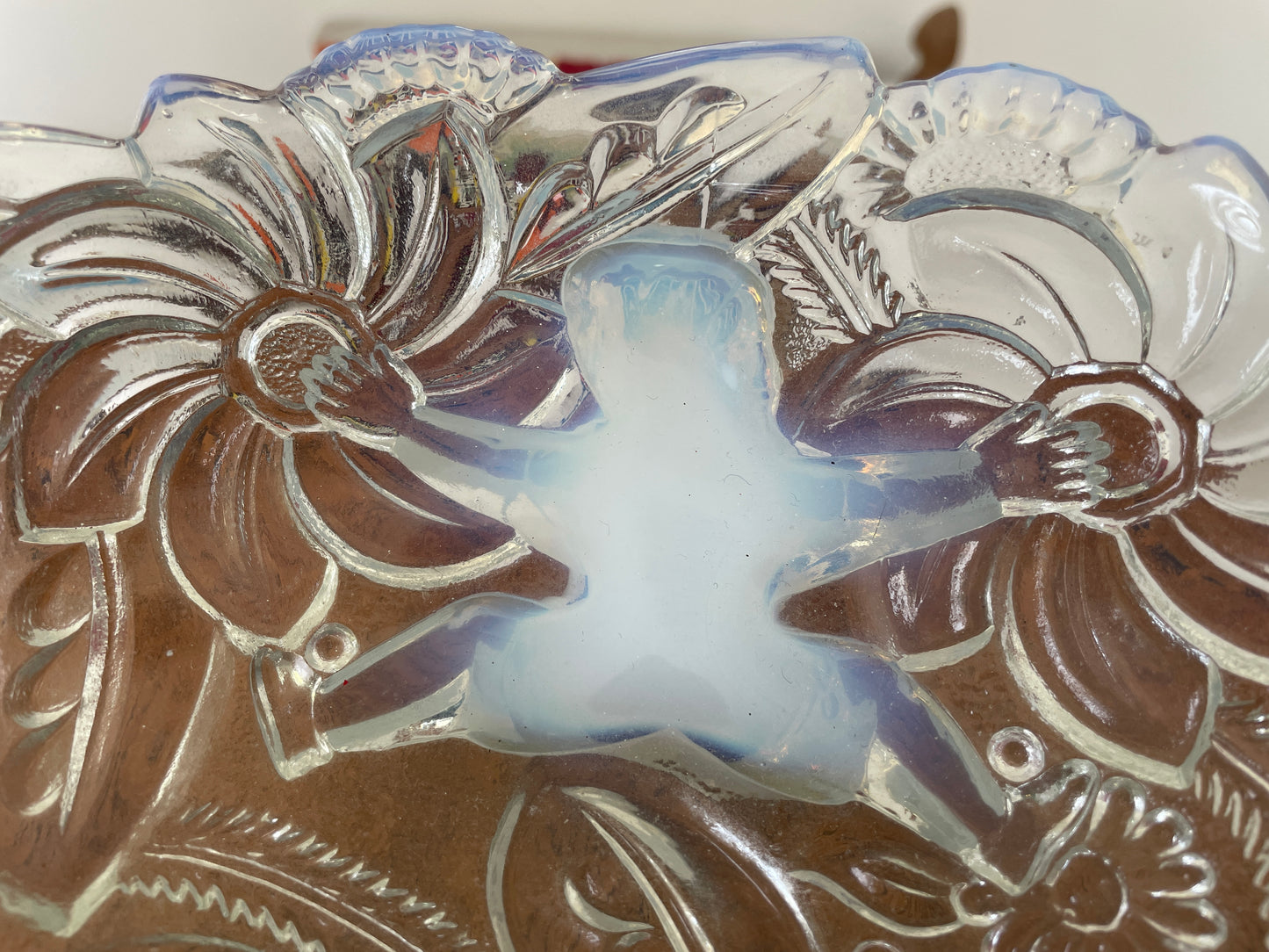 Art Deco Opalescent Glass Bowl by Samuel Reich, Czech 1930s, Three Elf Supports, Collectible Centrepiece