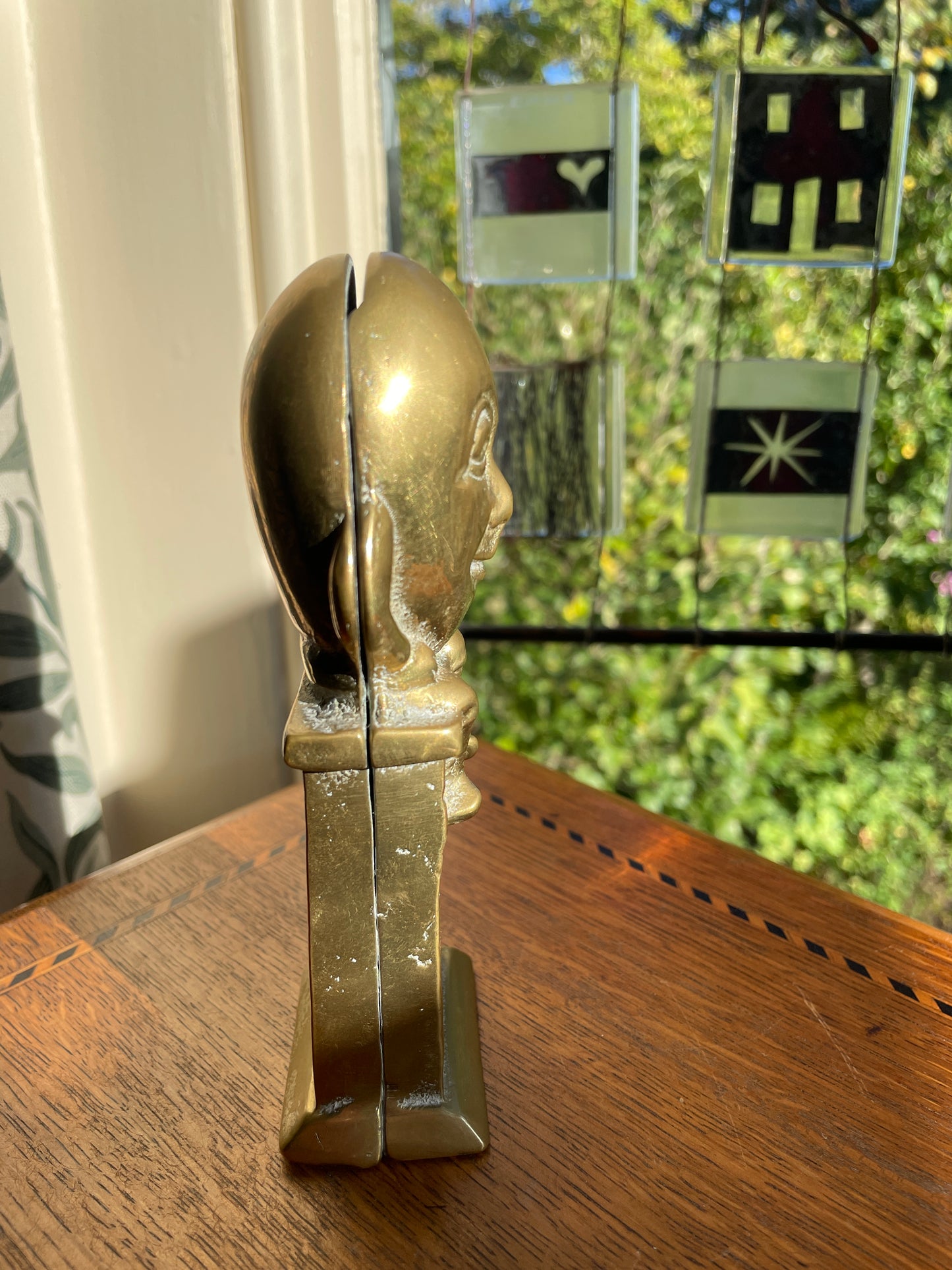 Vintage Brass Humpty Dumpty Money Box – 1950s English Nursery Rhyme Character Coin Bank, Mid-Century Brass Collectible (15 cm)