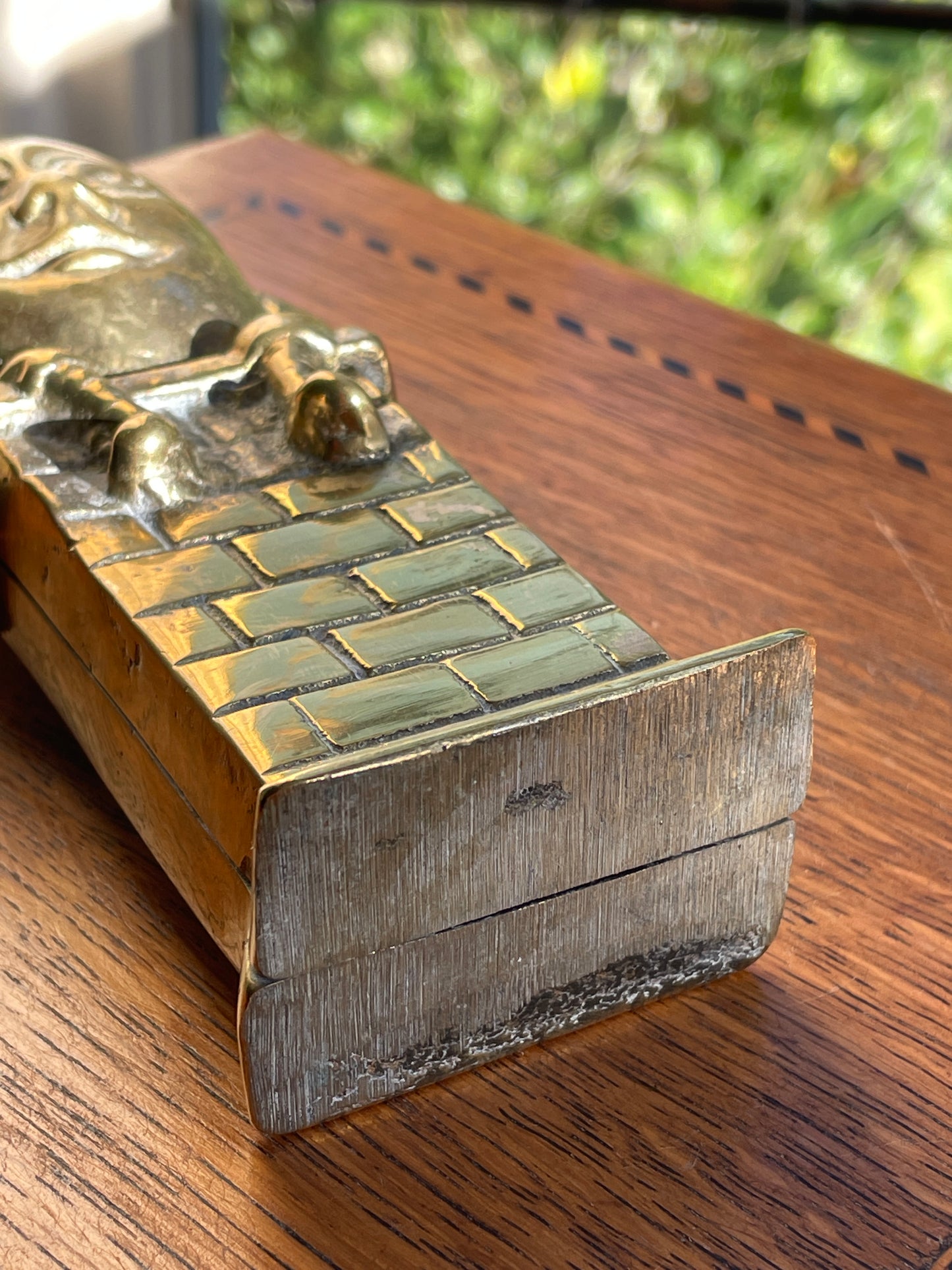 Vintage Brass Humpty Dumpty Money Box – 1950s English Nursery Rhyme Character Coin Bank, Mid-Century Brass Collectible (15 cm)