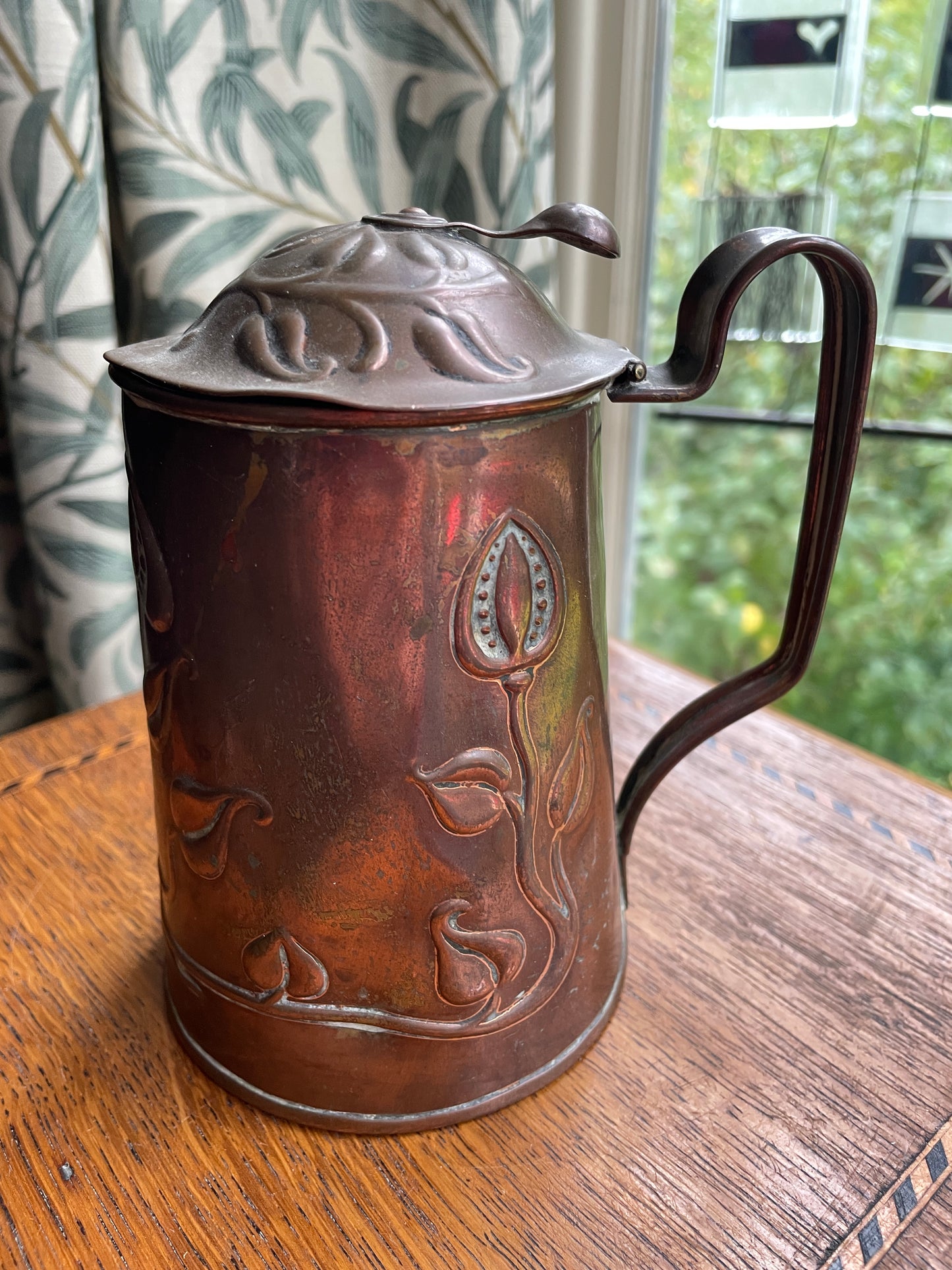 Antique Beldray Arts and Crafts Copper Lidded Jug – Art Nouveau Tulip Design, English Handcrafted Copperware c.1900, 14cm