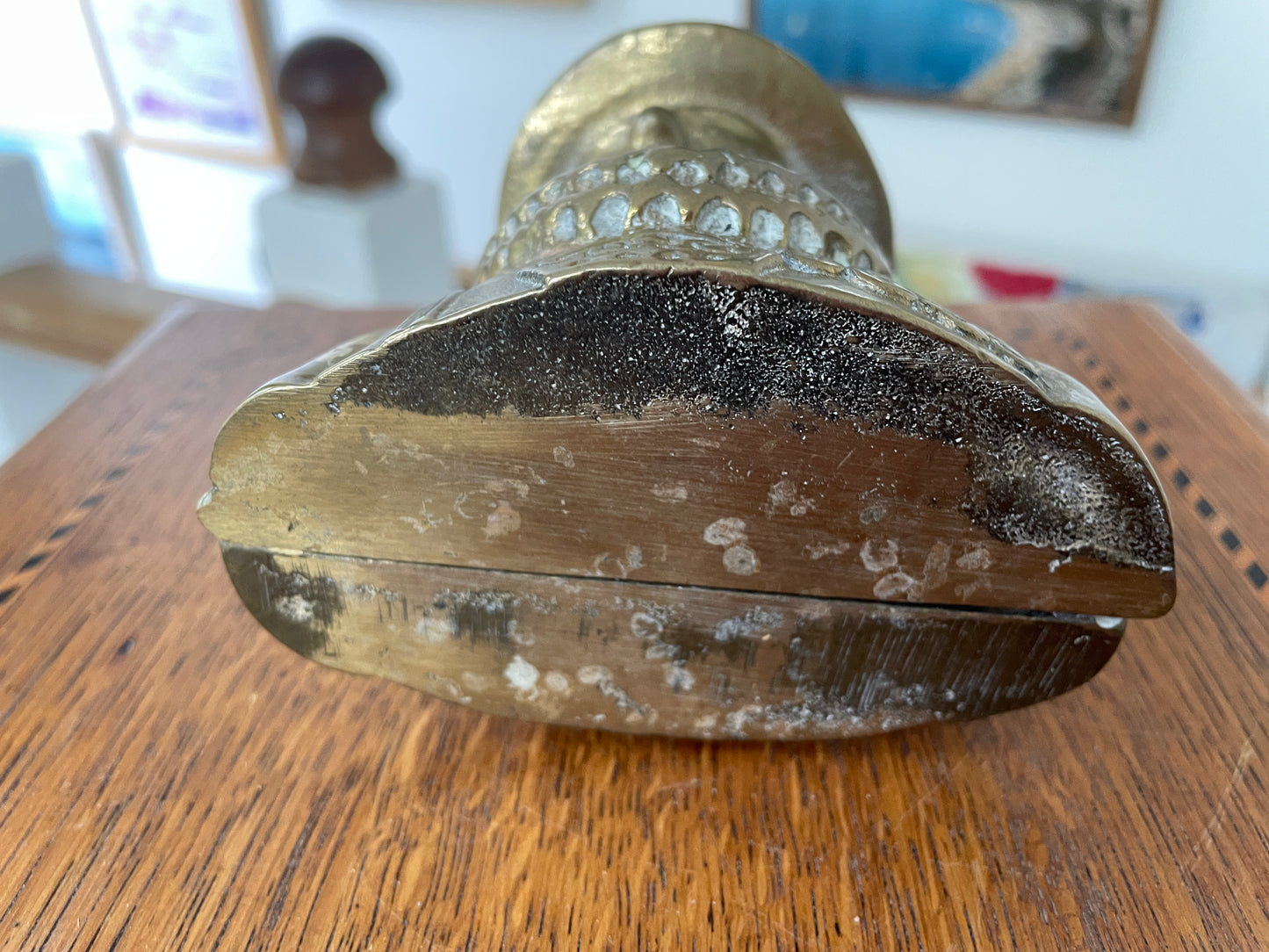 Vintage Brass Beefeater Money Box – English Mid-Century Tower of London Souvenir Coin Bank Marked ENGLAND, 12 cm