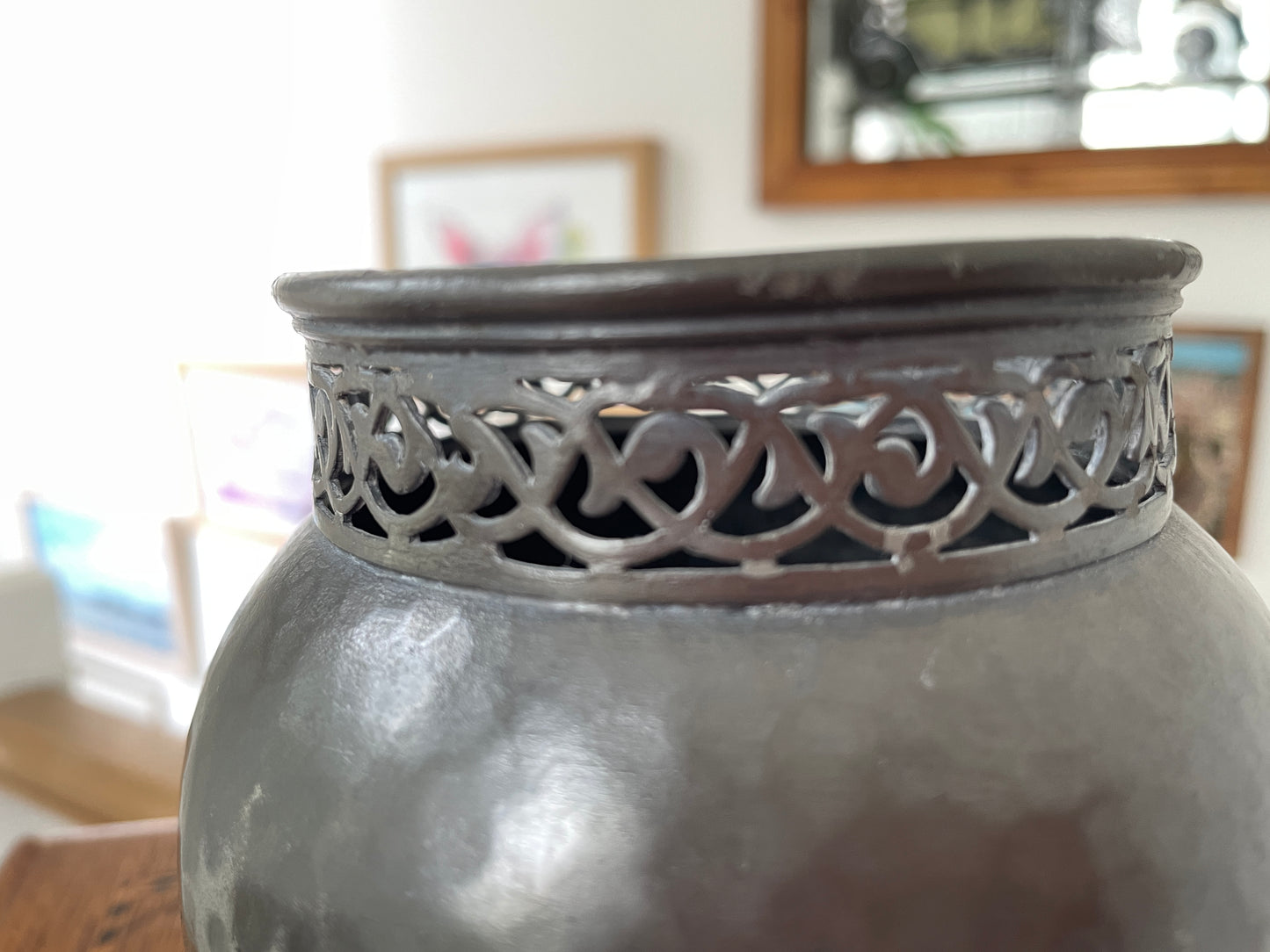 Antique John Round & Son EPBM Hammered Pewter Bowl – Art Nouveau Pierced Rim Footed Rose Bowl c.1905 Sheffield 12.5 cm