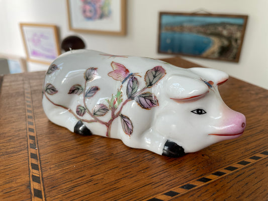 Antique Japanese Kutani Porcelain Pig – Meiji Period Hand-Painted Figurine, 19th Century Signed Pig Ornament, 13.5cm