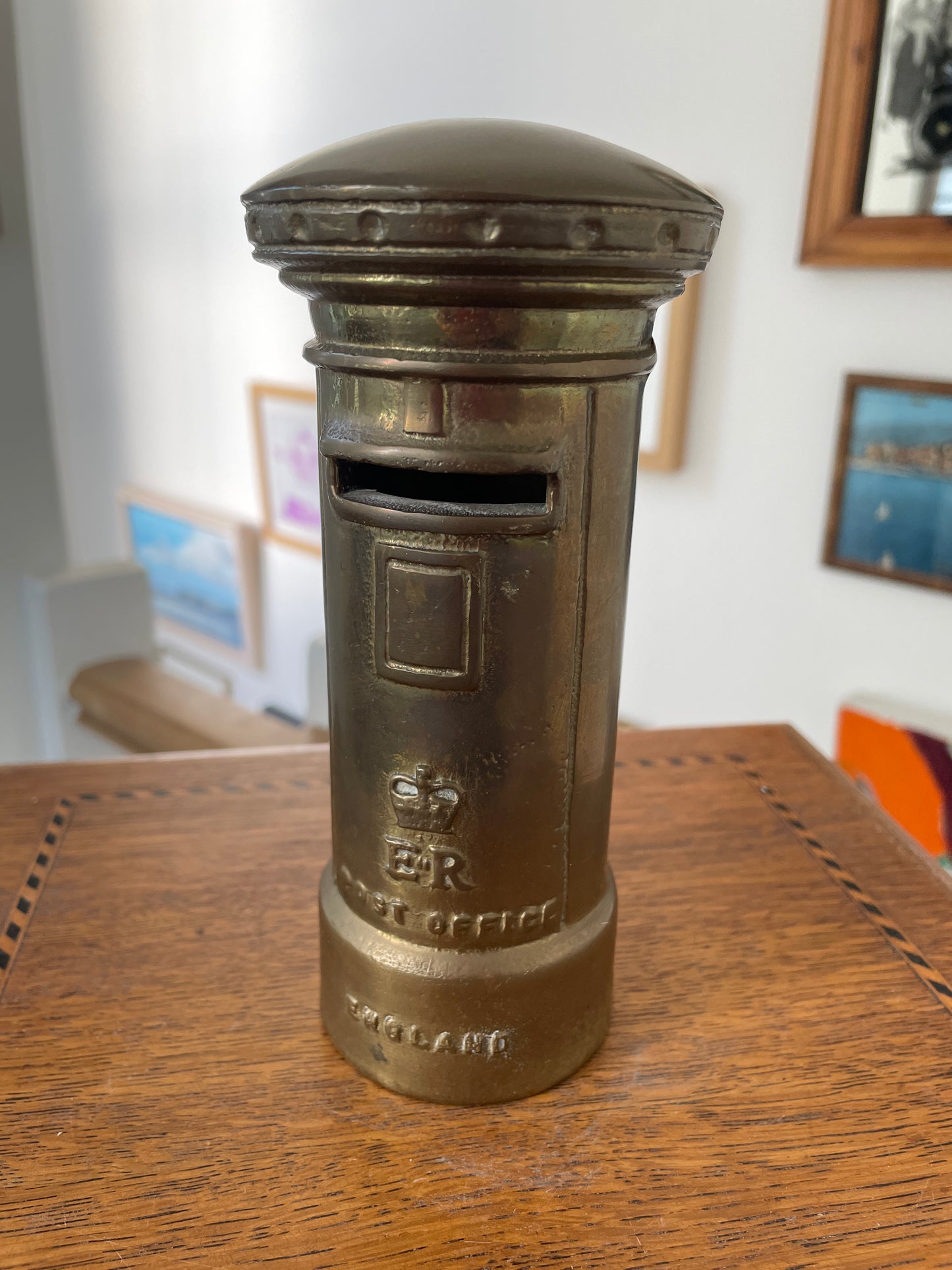 Vintage Brass Post Box Money Bank – Queen Elizabeth II ER Pillar Box, Made in England, 1950s–1970s