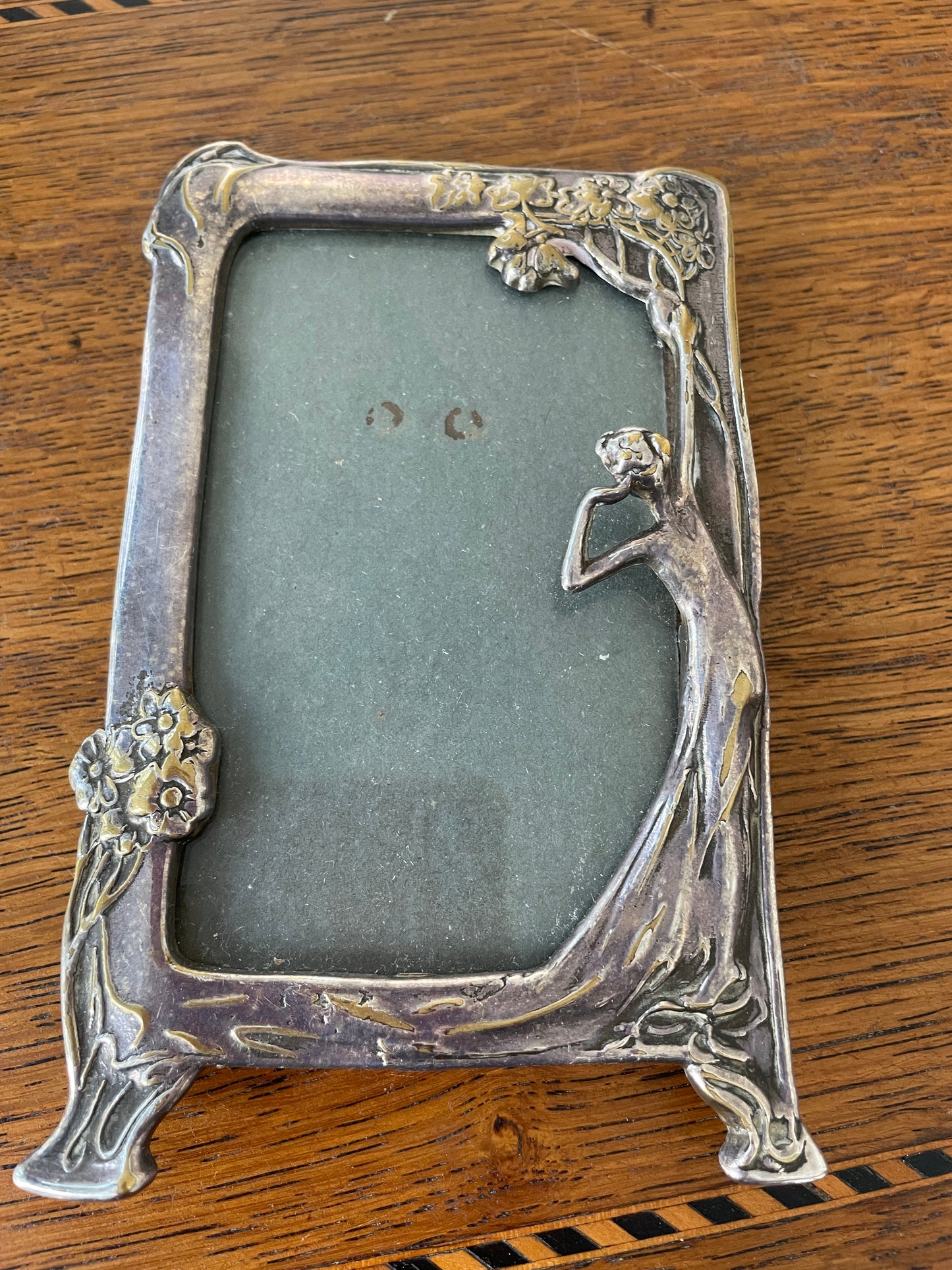 Vintage Art Nouveau Style Metal Photo Frame – Lady and Floral Design, 13x9.5cm, Red Velvet Back