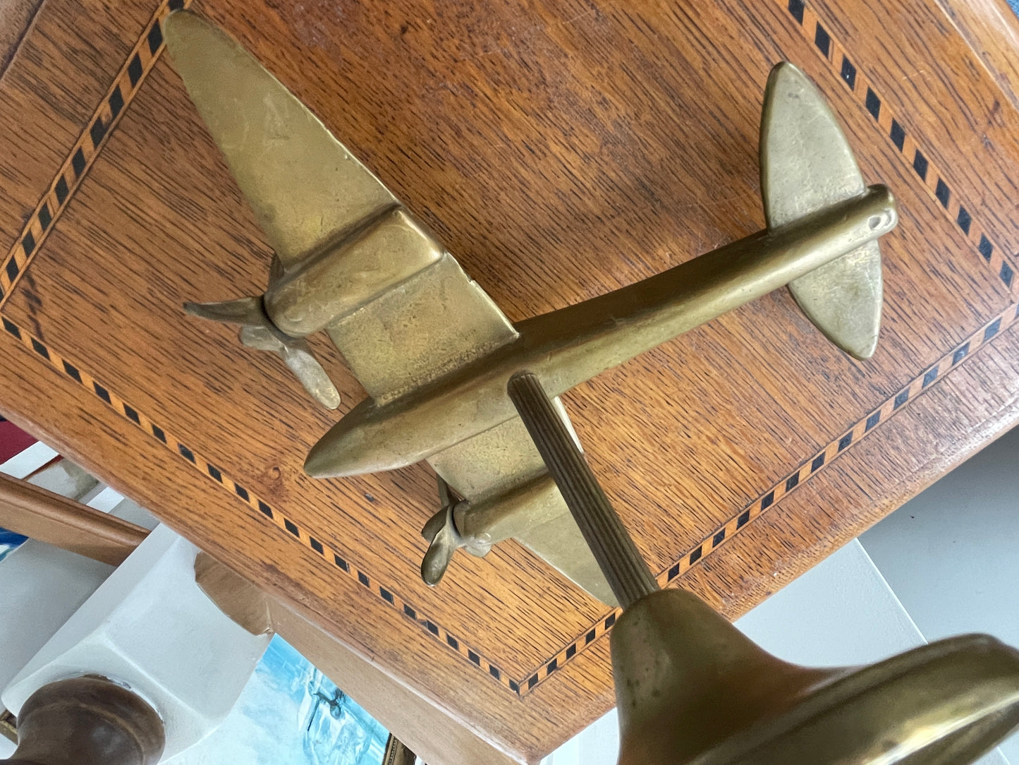 Vintage Brass Twin-Engine Aircraft Desk Model – P-38 Lightning Style Decorative Aviation Sculpture (c.1950s–60s)
