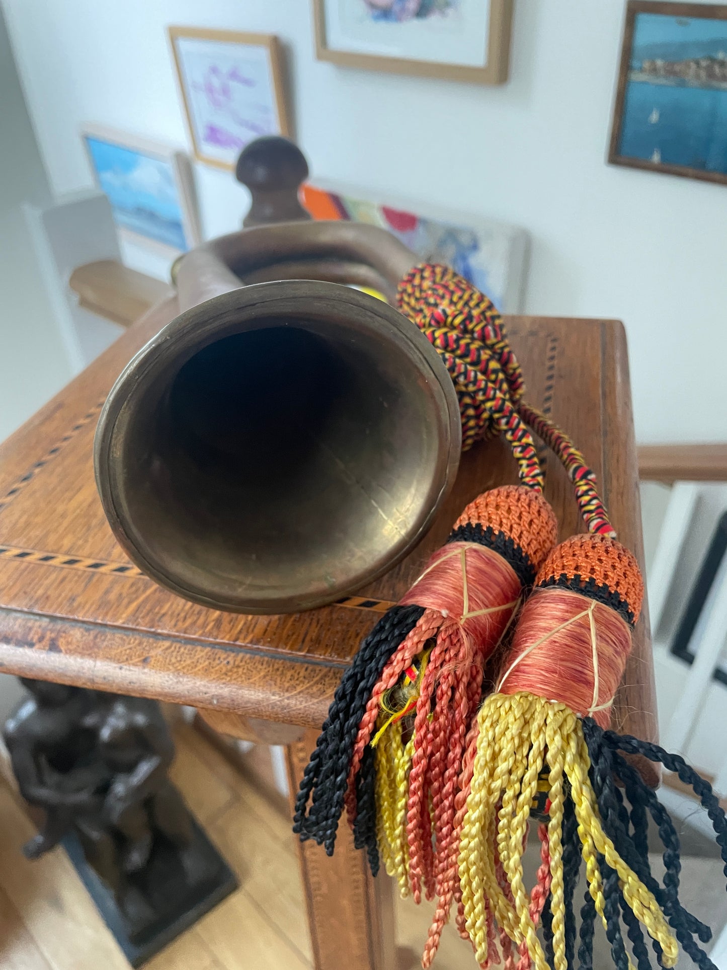 Antique Brass Hunting Horn – Ceremonial Huntsman’s Horn with Braided Cord and Tassels (c.1900–1930)