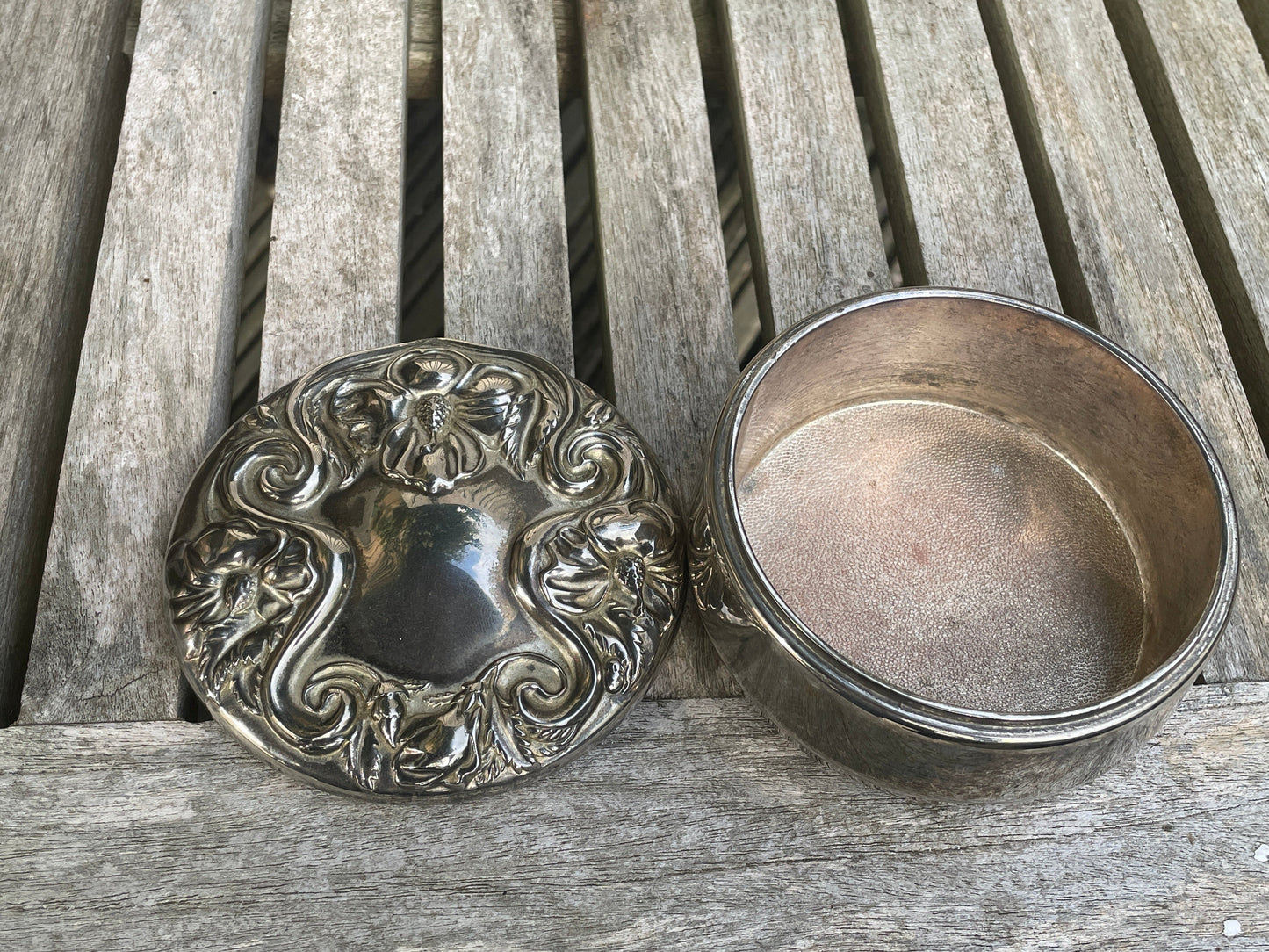 Silver trinket box-floral embossed jewellery casket 10cm diameter 602g