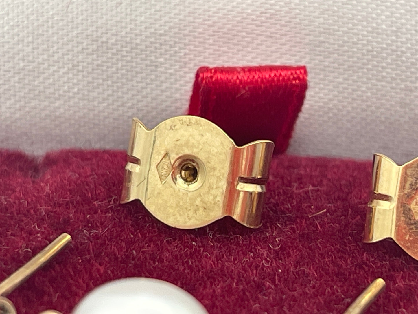 Vintage 18ct Gold Diamond-Tested & Cultured Pearl Drop Earrings c.1970s–1980s