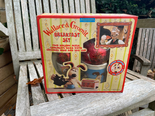 Vintage original rare Wallace and Gromit breakfast set with original chocolate eggs c1989