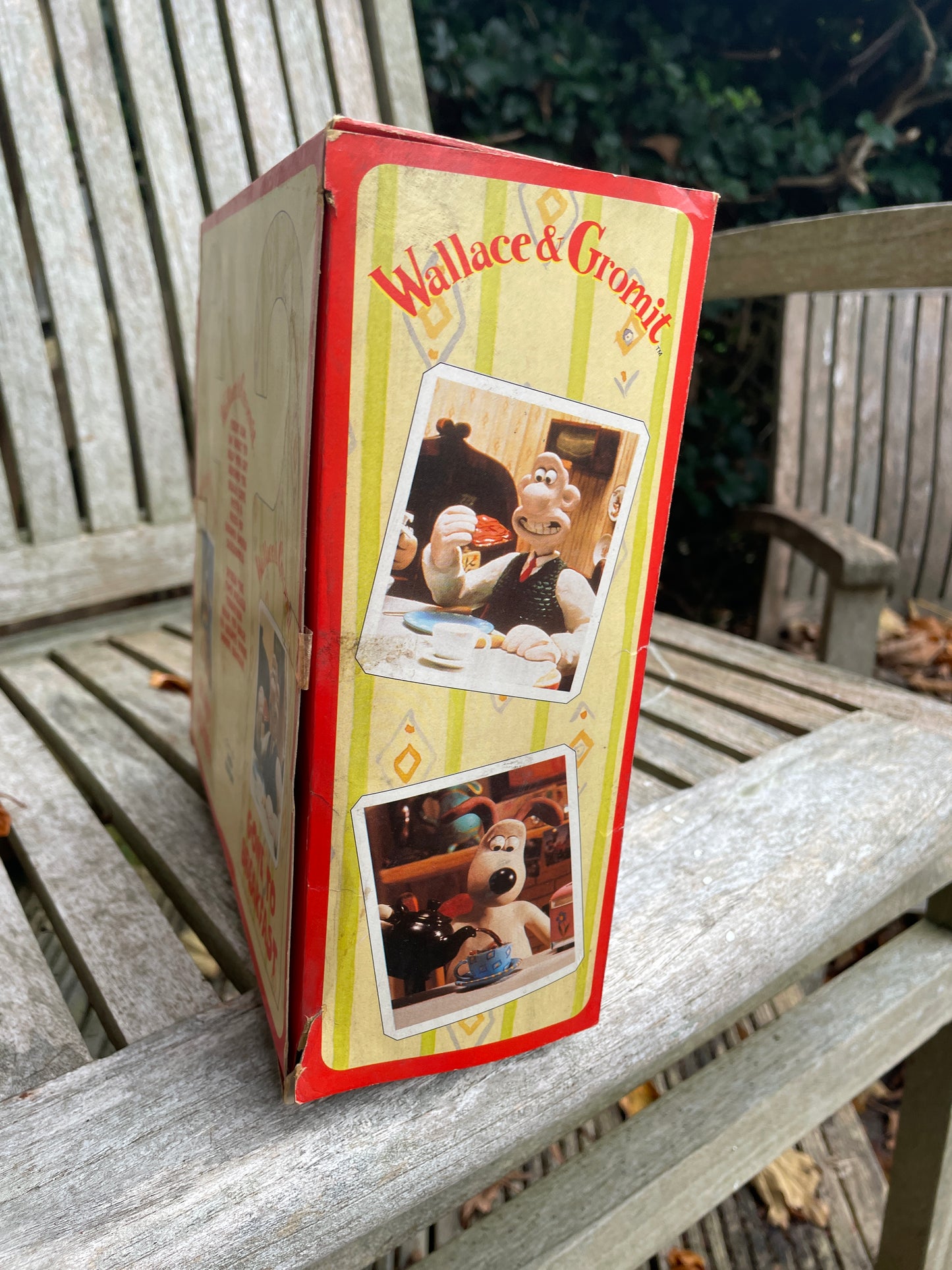 Vintage original rare Wallace and Gromit breakfast set with original chocolate eggs c1989