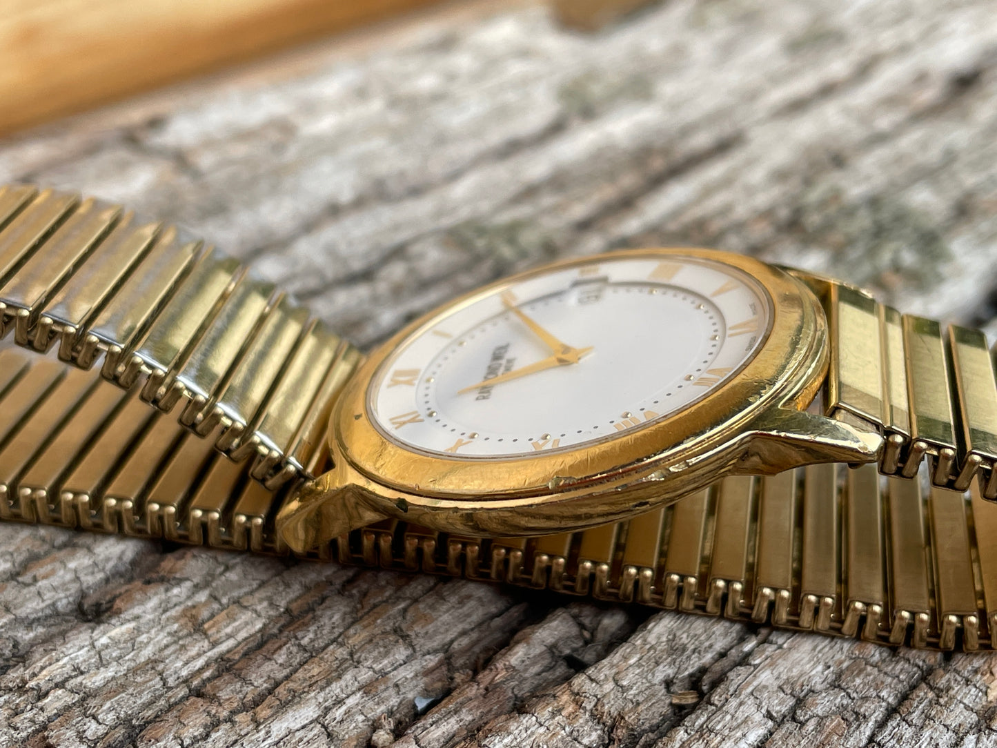 Vintage Raymond Weil Geneve 18k gold plated Unisex Swiss Seven jewel Quartz movement watch