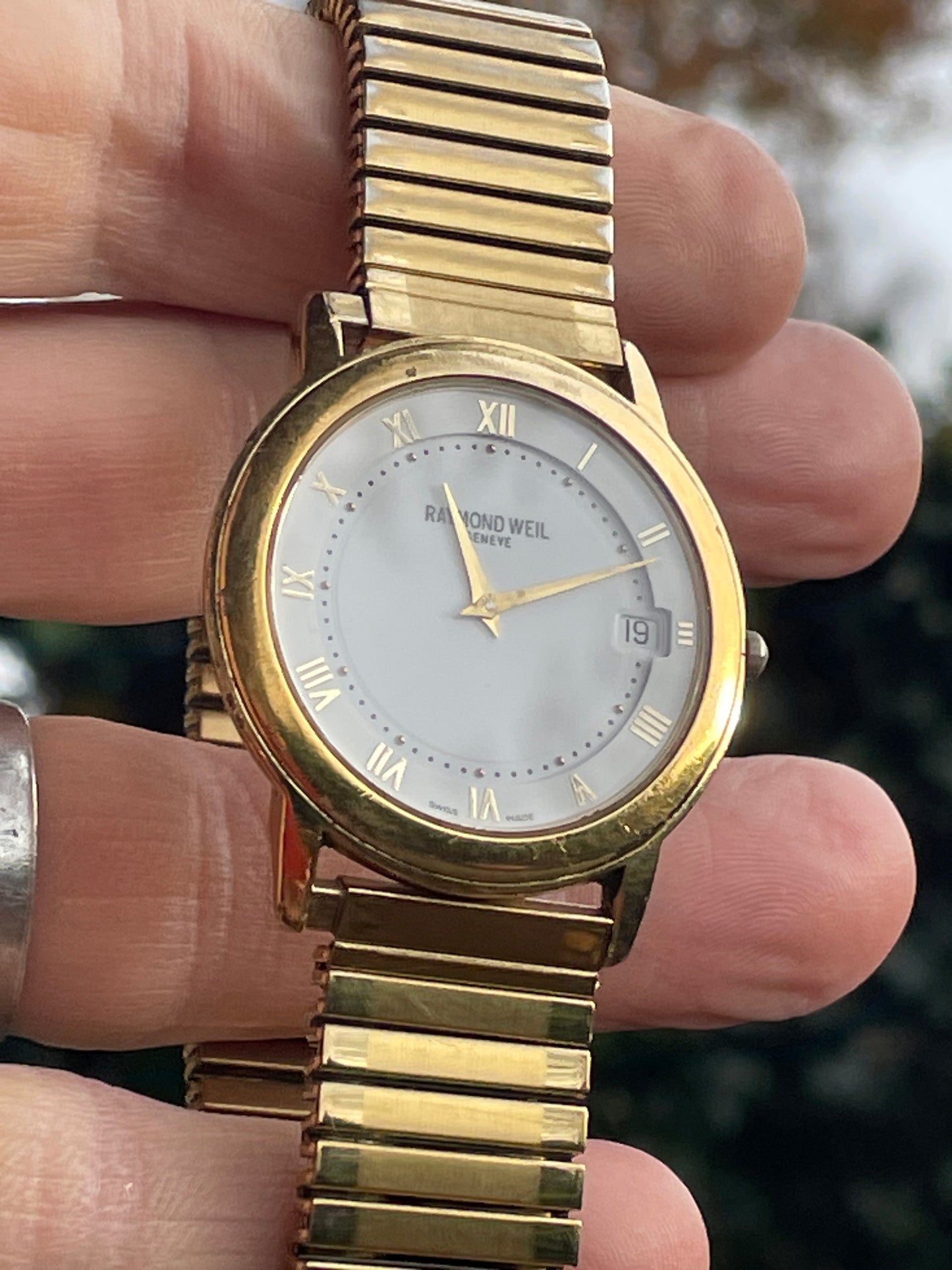 Vintage Raymond Weil Geneve 18k gold plated Unisex Swiss Seven jewel Quartz movement watch