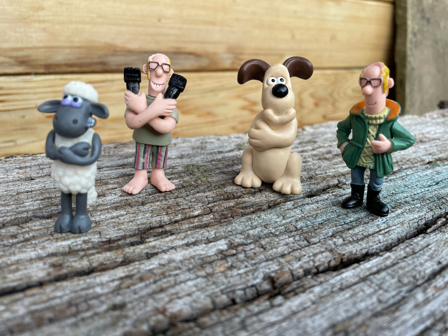 Wallace and Gromit and Sean the Sheep characters - Gromit 5cm tall W&G ltd 1989