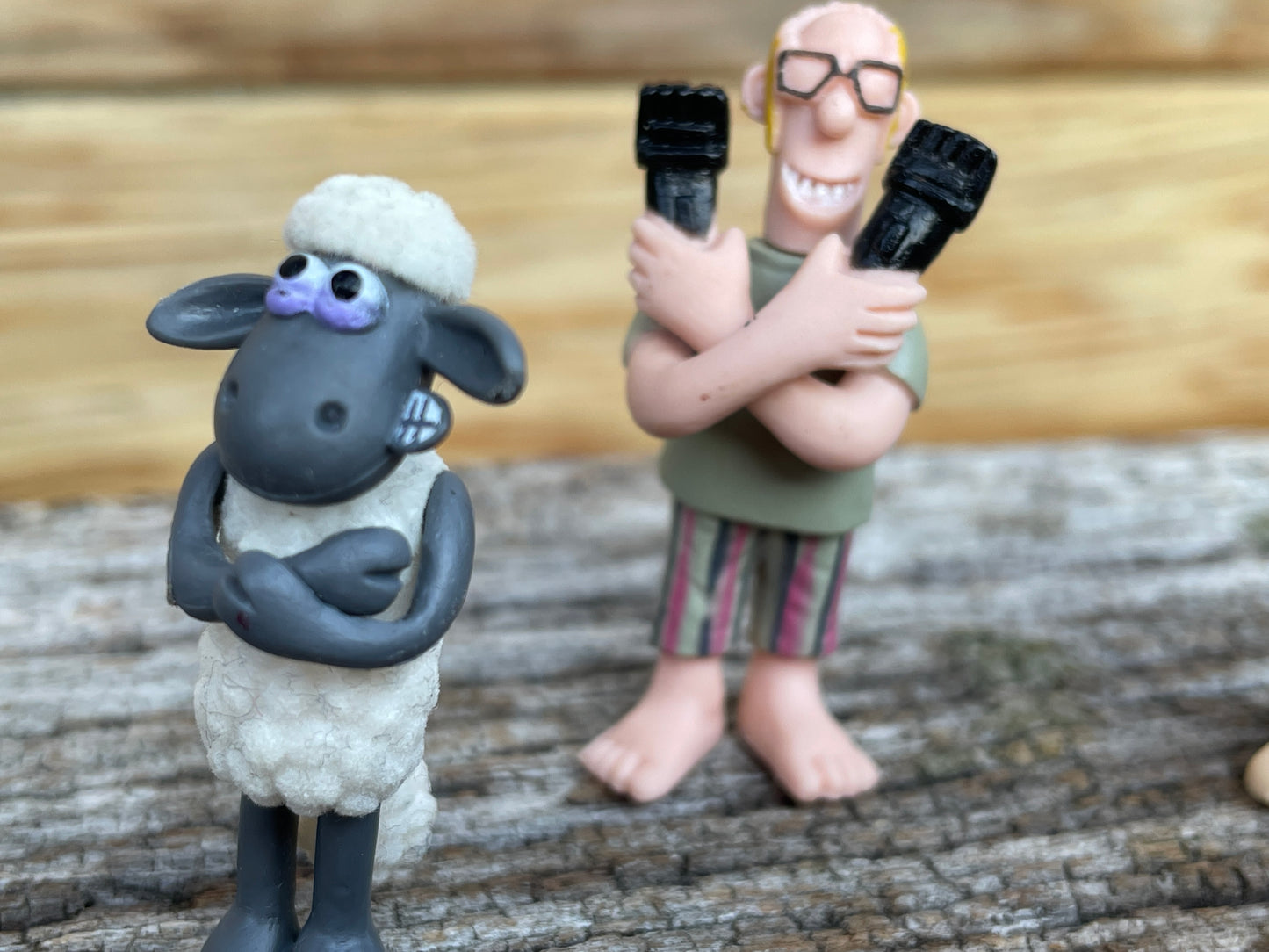 Wallace and Gromit and Sean the Sheep characters - Gromit 5cm tall W&G ltd 1989