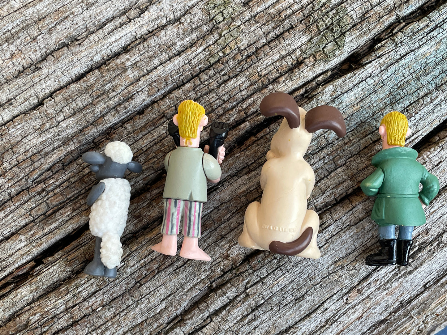 Wallace and Gromit and Sean the Sheep characters - Gromit 5cm tall W&G ltd 1989
