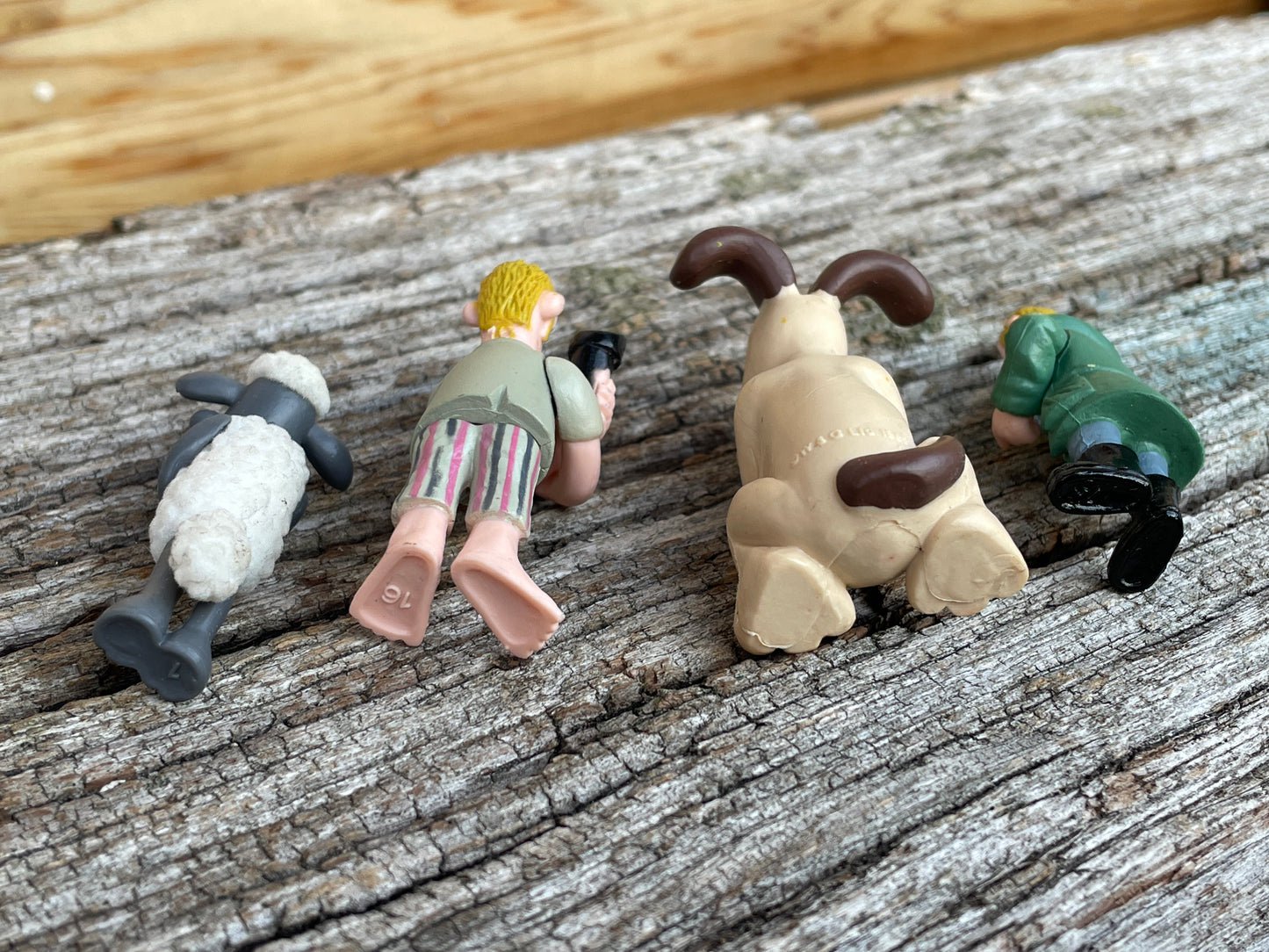 Wallace and Gromit and Sean the Sheep characters - Gromit 5cm tall W&G ltd 1989
