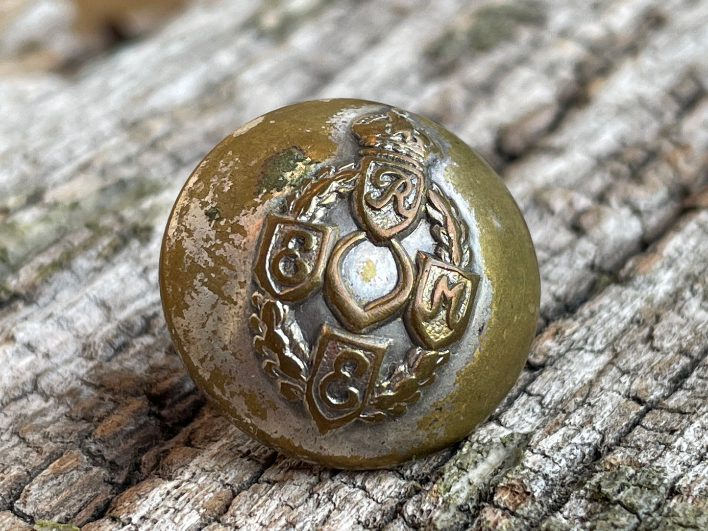 WW2 Royal Electrical Mechanical Engineers Corps Tunic Button - 18mm