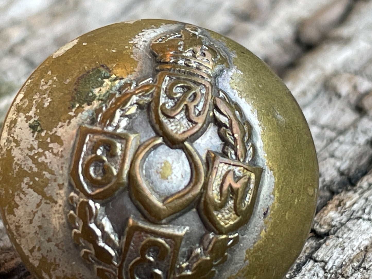 WW2 Royal Electrical Mechanical Engineers Corps Tunic Button - 18mm