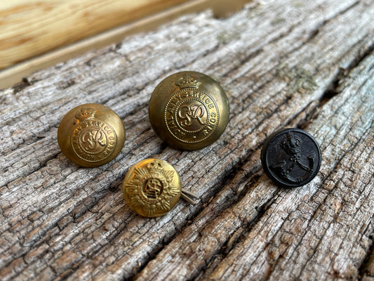 Royal Army Service and Rifle Corps uniform buttons J R Gaunt
