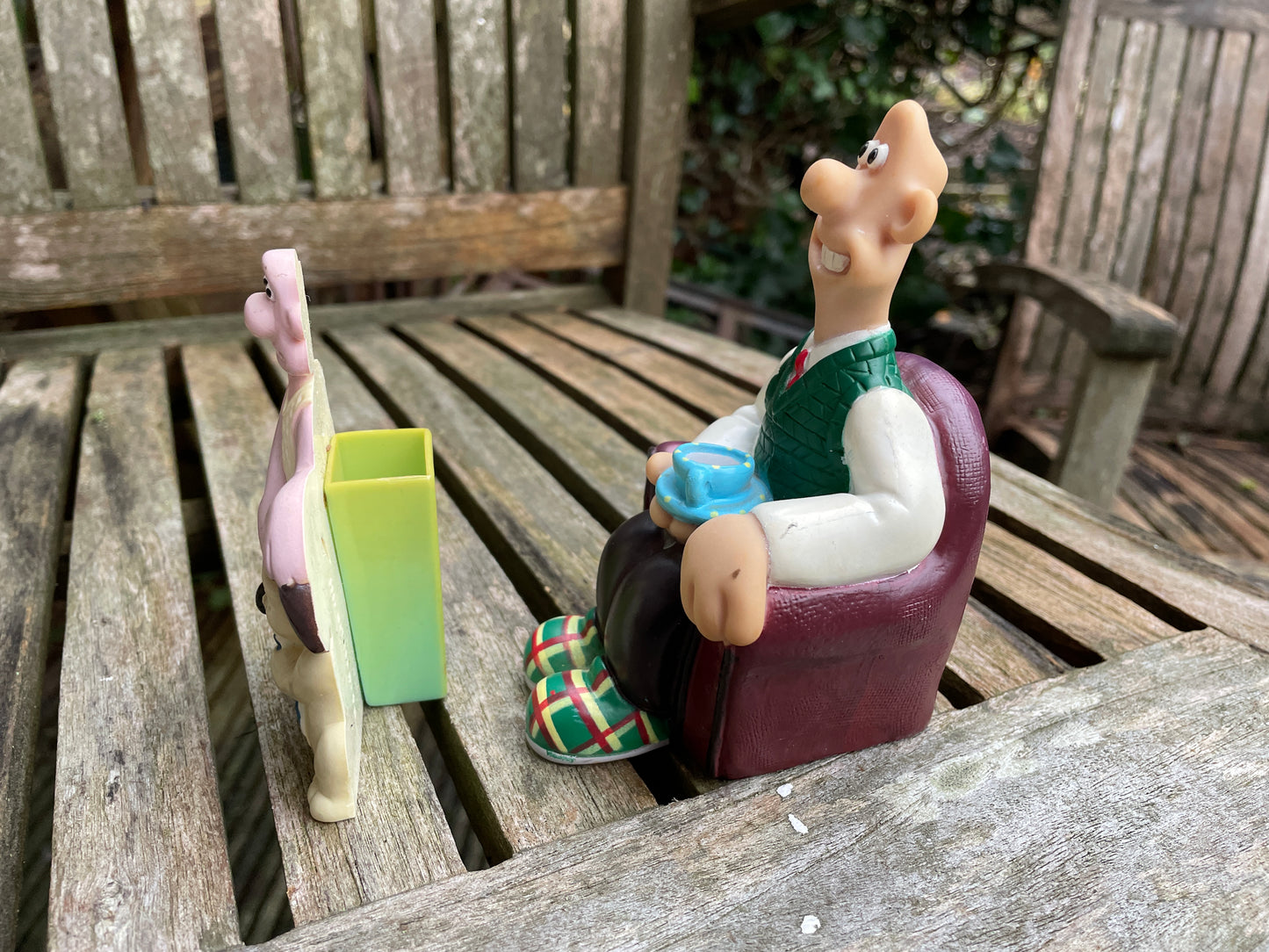 Wallace and Gromit collectable vintage soap top and toothbrush holder tallest 12cm