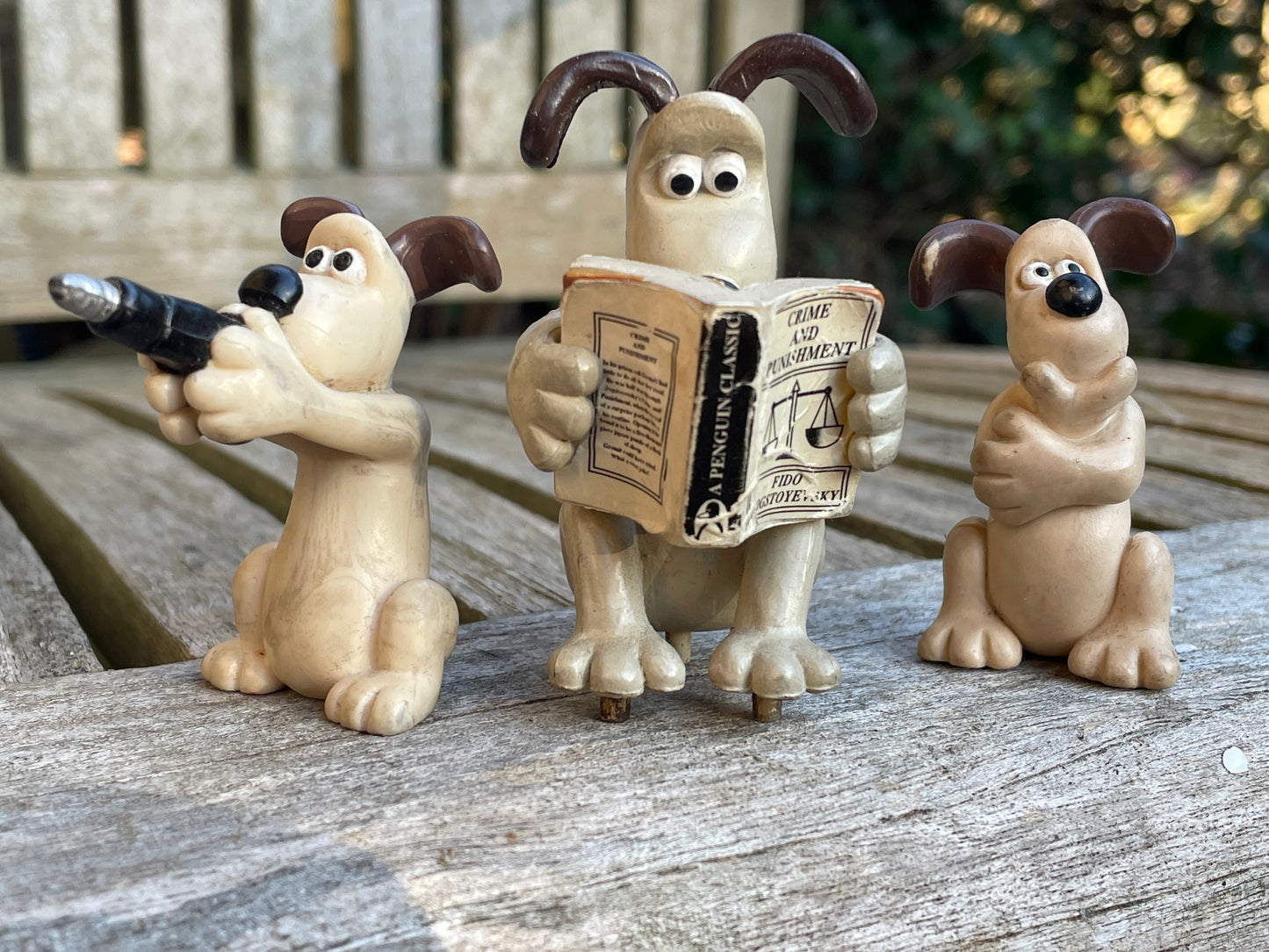 Wallace and Gromit -The Gromit collection - three Gromit figurines