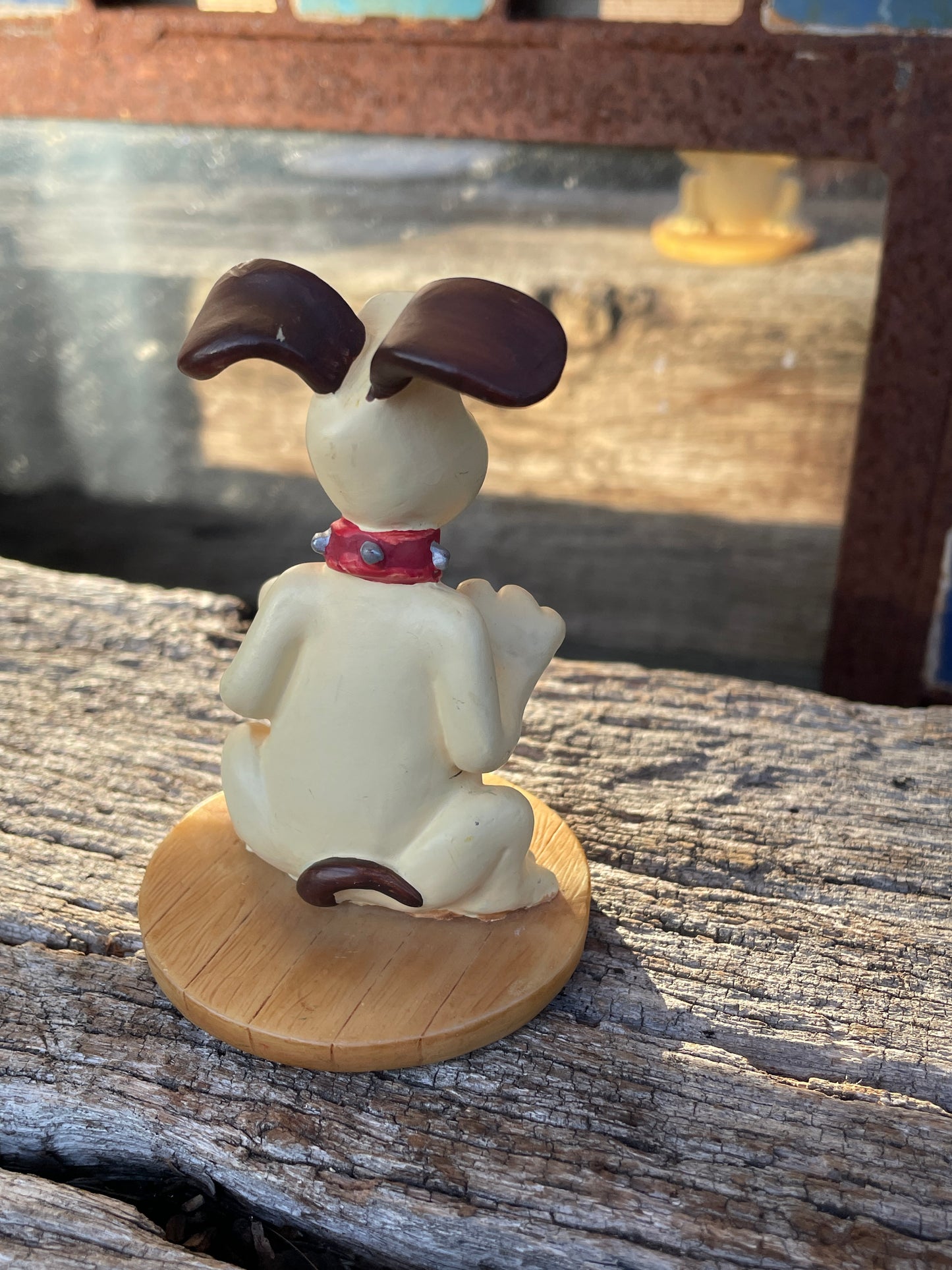 Wallace and Gromit Original vintage ceramic Figurine on a stand 8.5cm tall