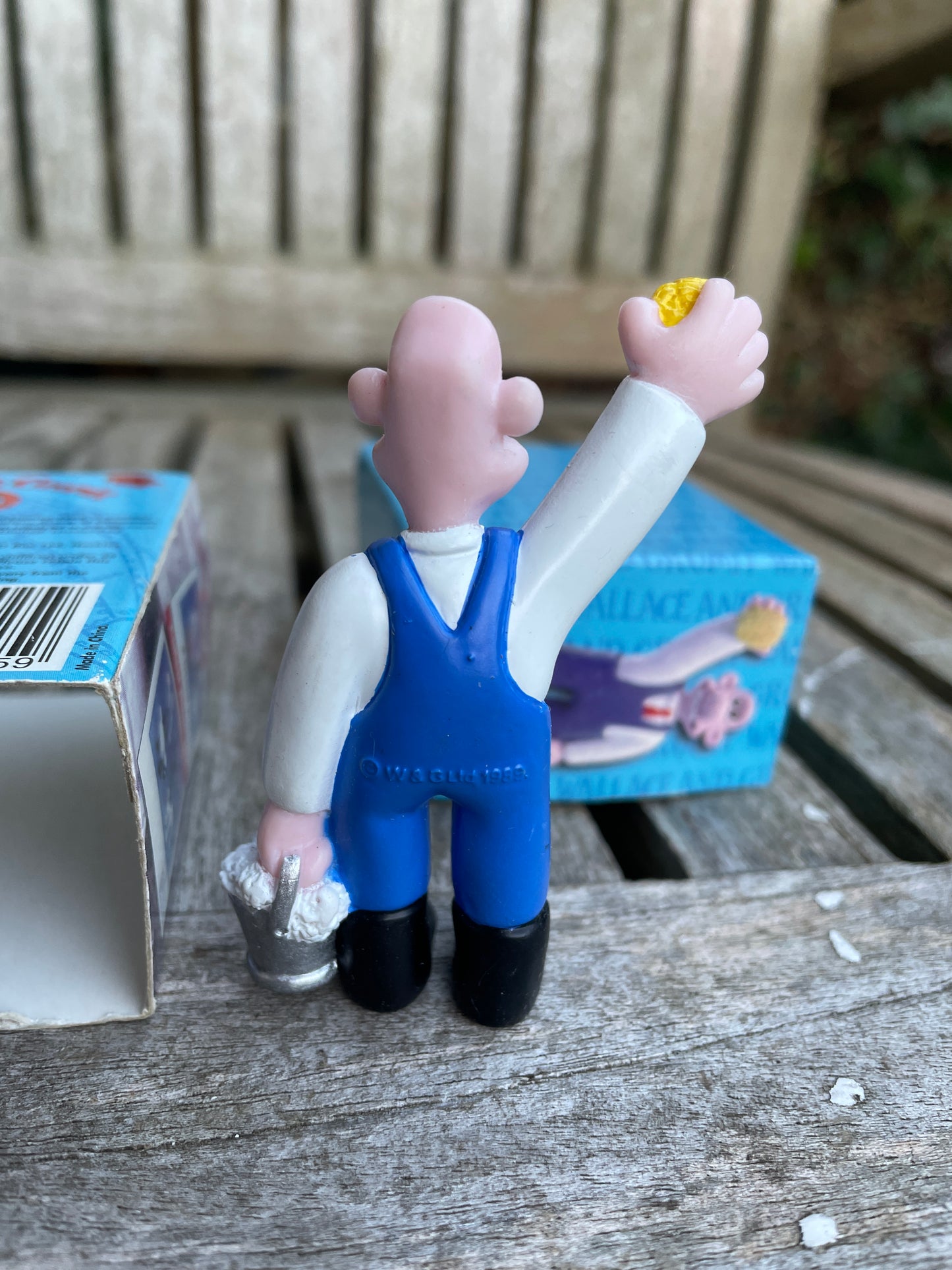 Wallace and Gromit Mini Figures in a matchbox Washing Wallace Aardman W&G ltd 1989