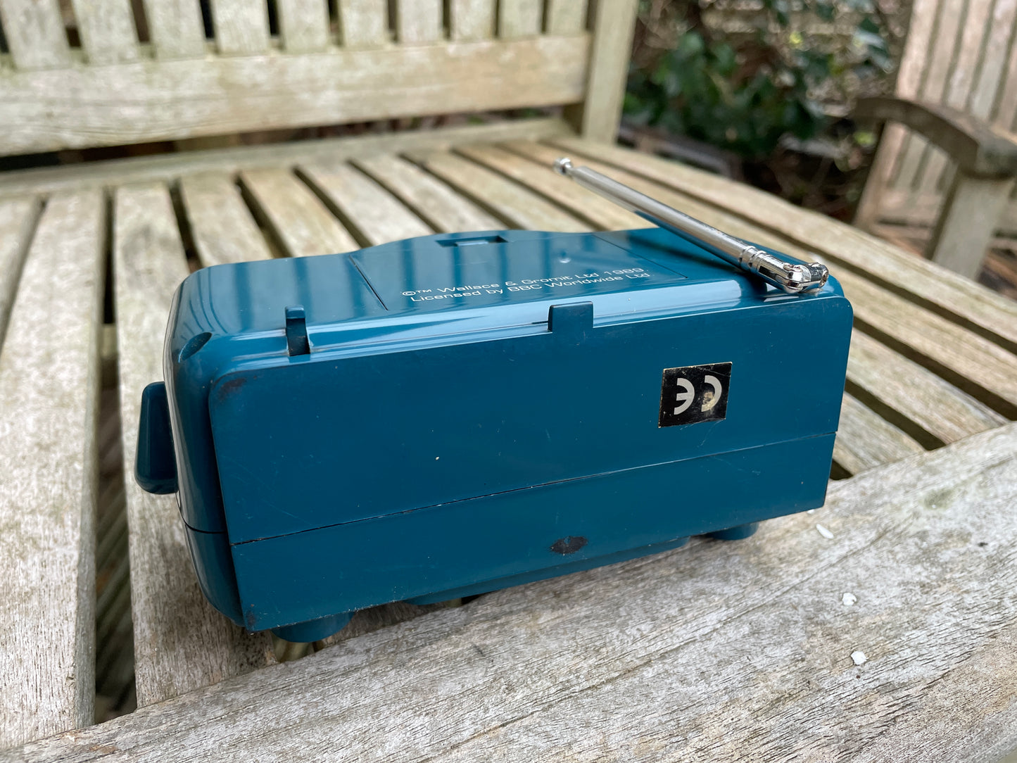 Wallace and Gromit AM/FM radio - working 15cm wide