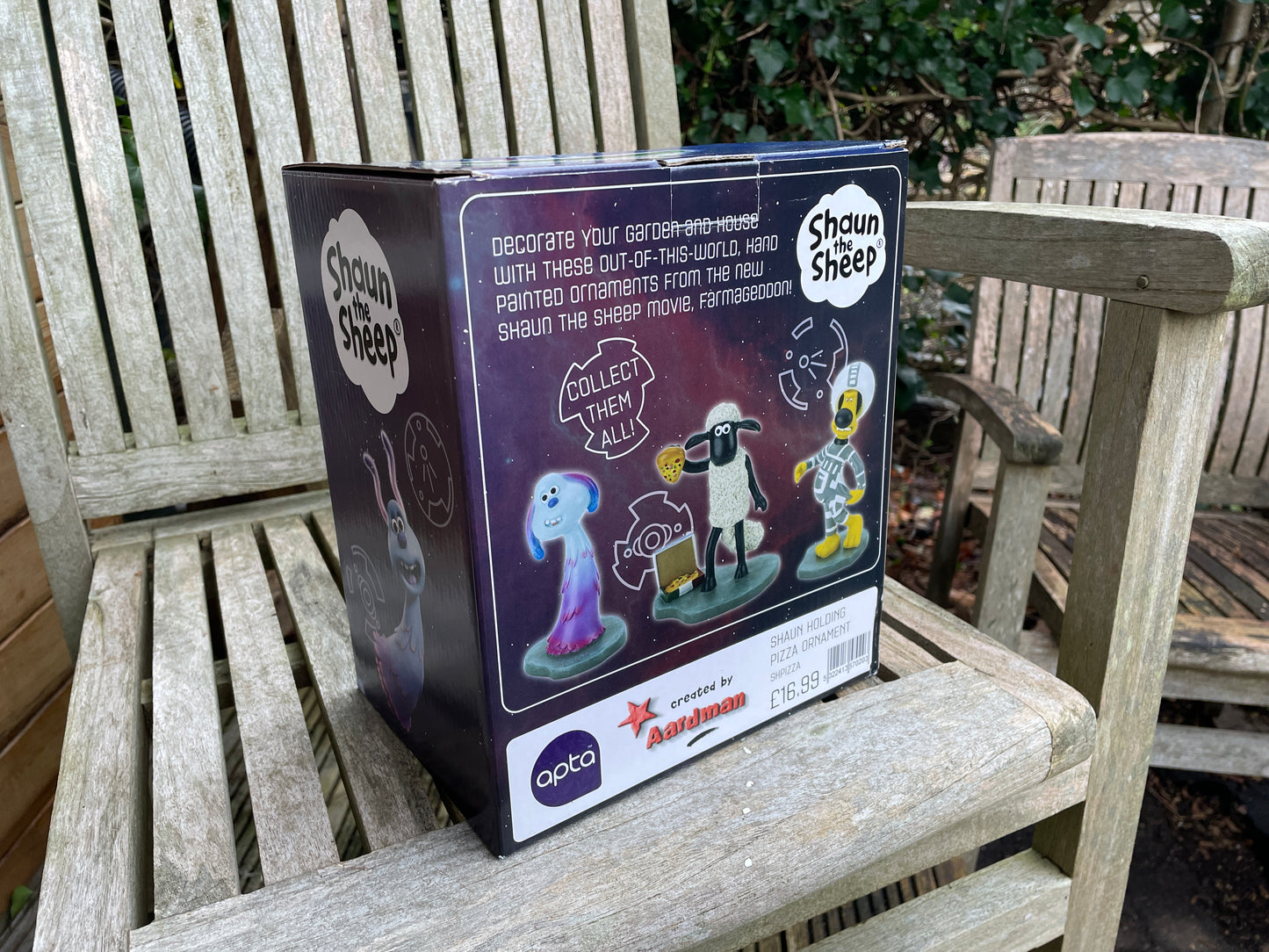 Original Shaun the sheep Farmageddon pizza ornament in original box and packaging 20cm tall