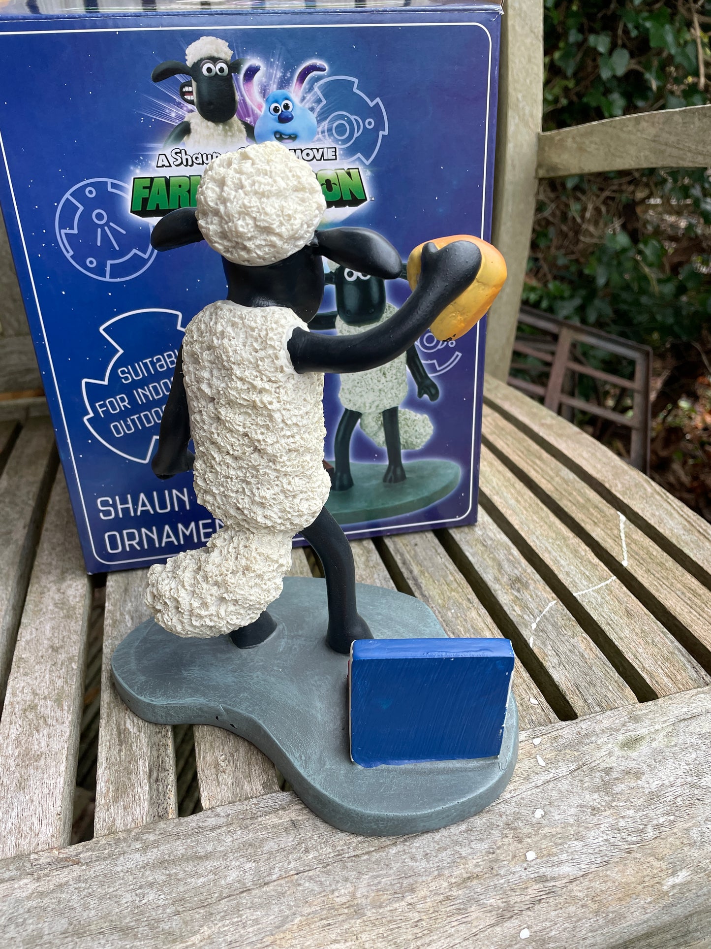 Original Shaun the sheep Farmageddon pizza ornament in original box and packaging 20cm tall