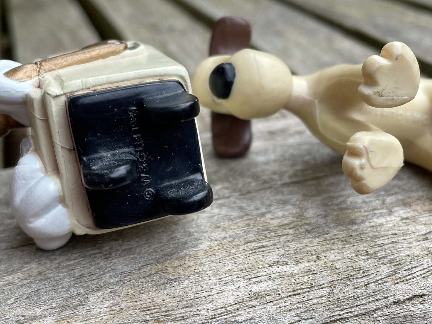 Wallace and Gromit figurines - Wallace 7cm tall