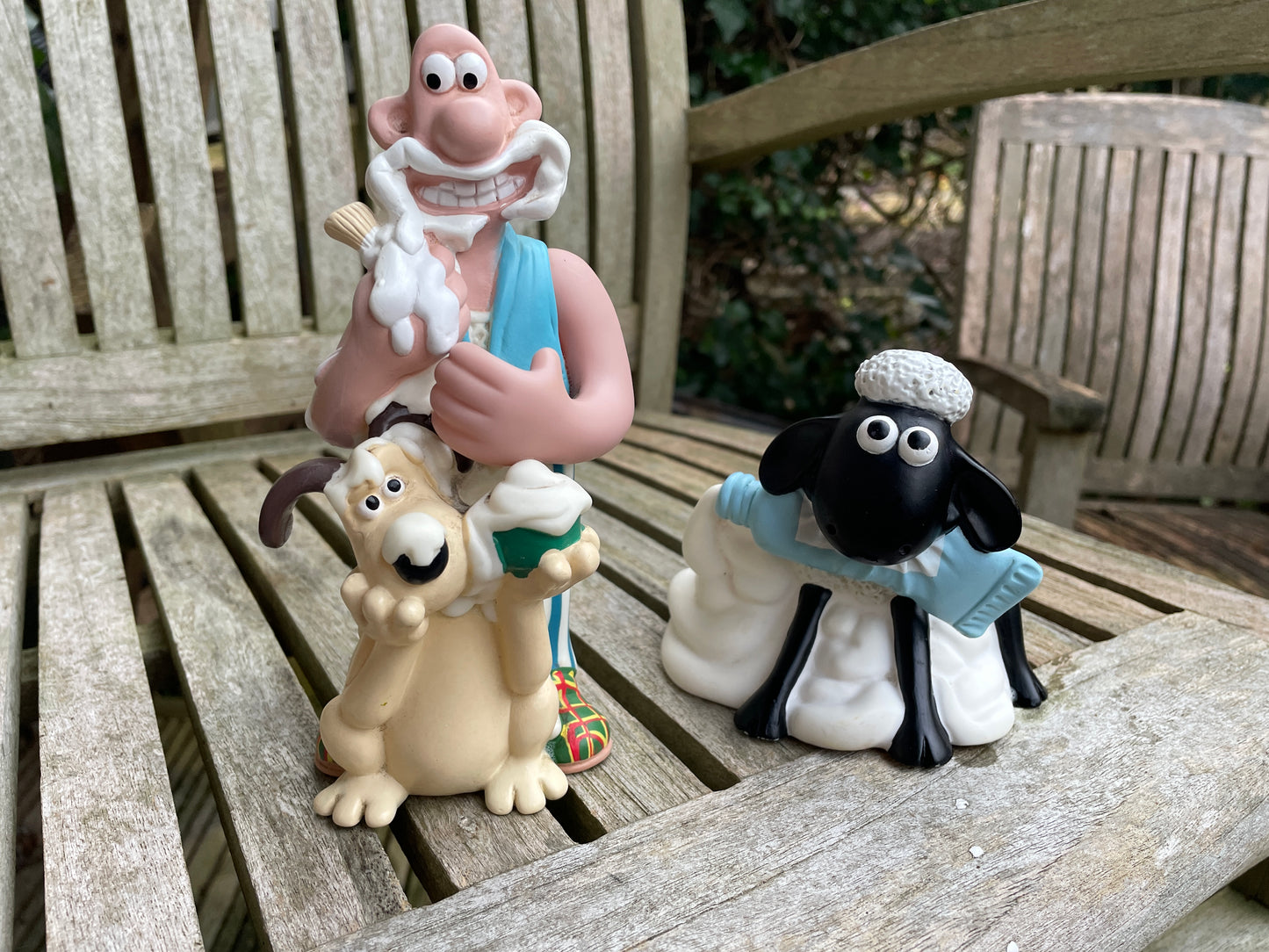 Original Wallace and Gromit 90's bathroom figurines - Wallace 17cm tall