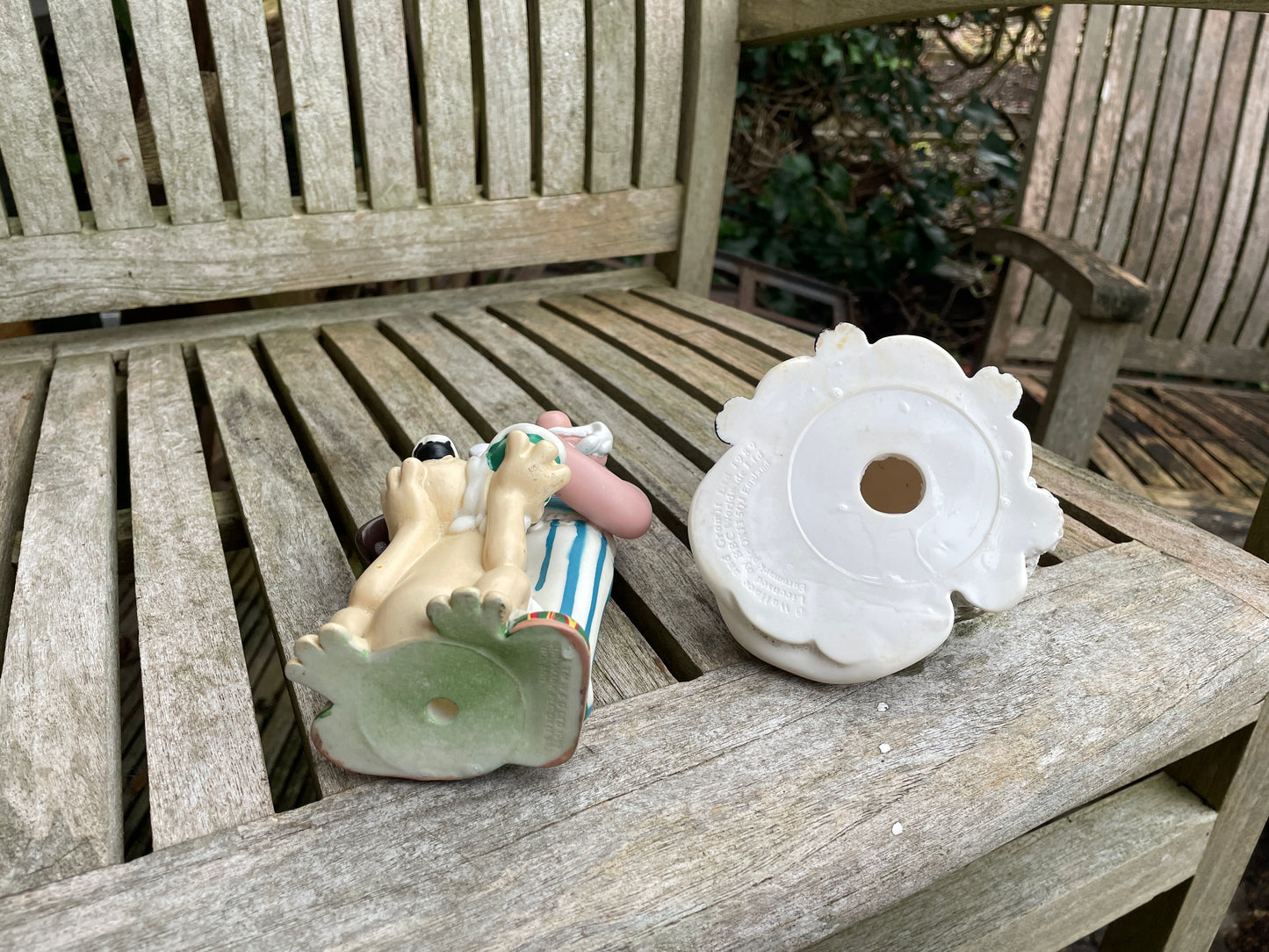 Original Wallace and Gromit 90's bathroom figurines - Wallace 17cm tall