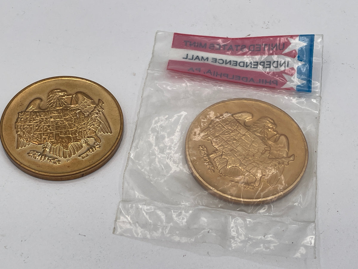 Pair of Vintage 1969 US Mint Philadelphia Opening Commemorative Bronze Medals in Original Packaging