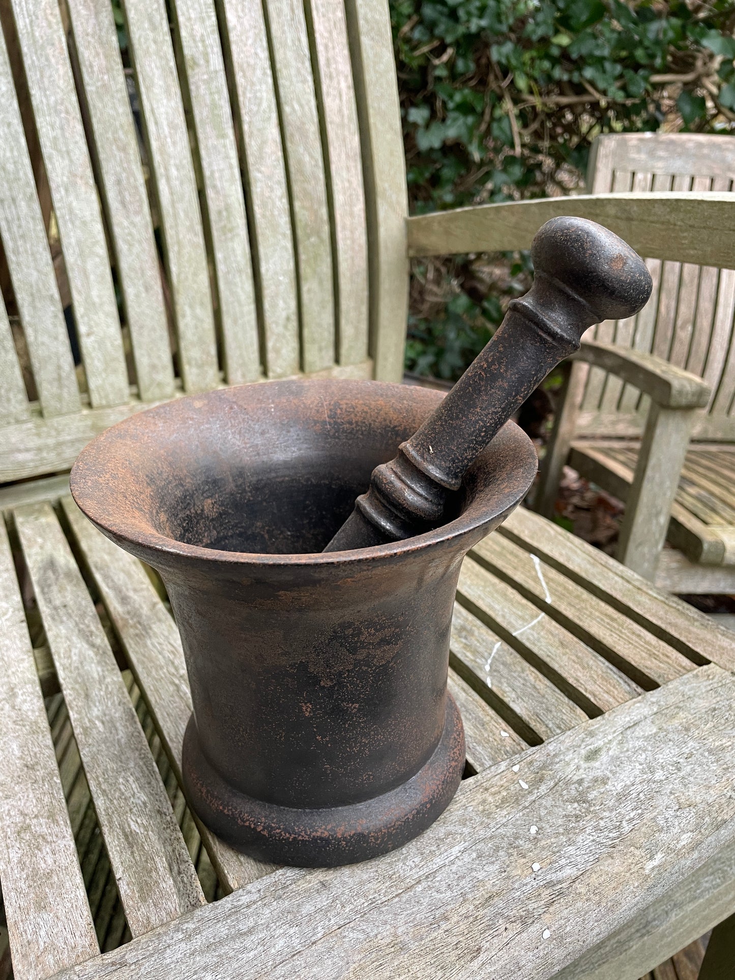 Antique Cast Iron Apothecary Mortar & Pestle (5.4kg) – Victorian Chemist Shop, Barnard Castle UK, 22cm Pestle, 16.5cm Bowl