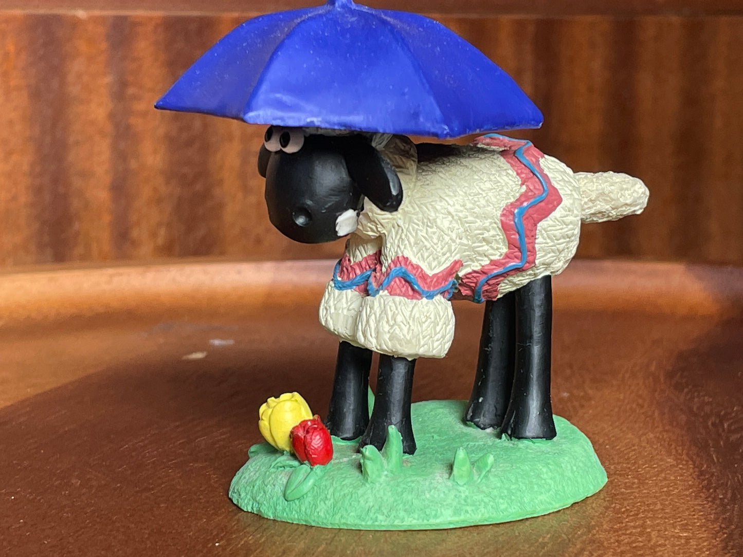 Original Shaun The Sheep resin figurine hand painted 8cm tall