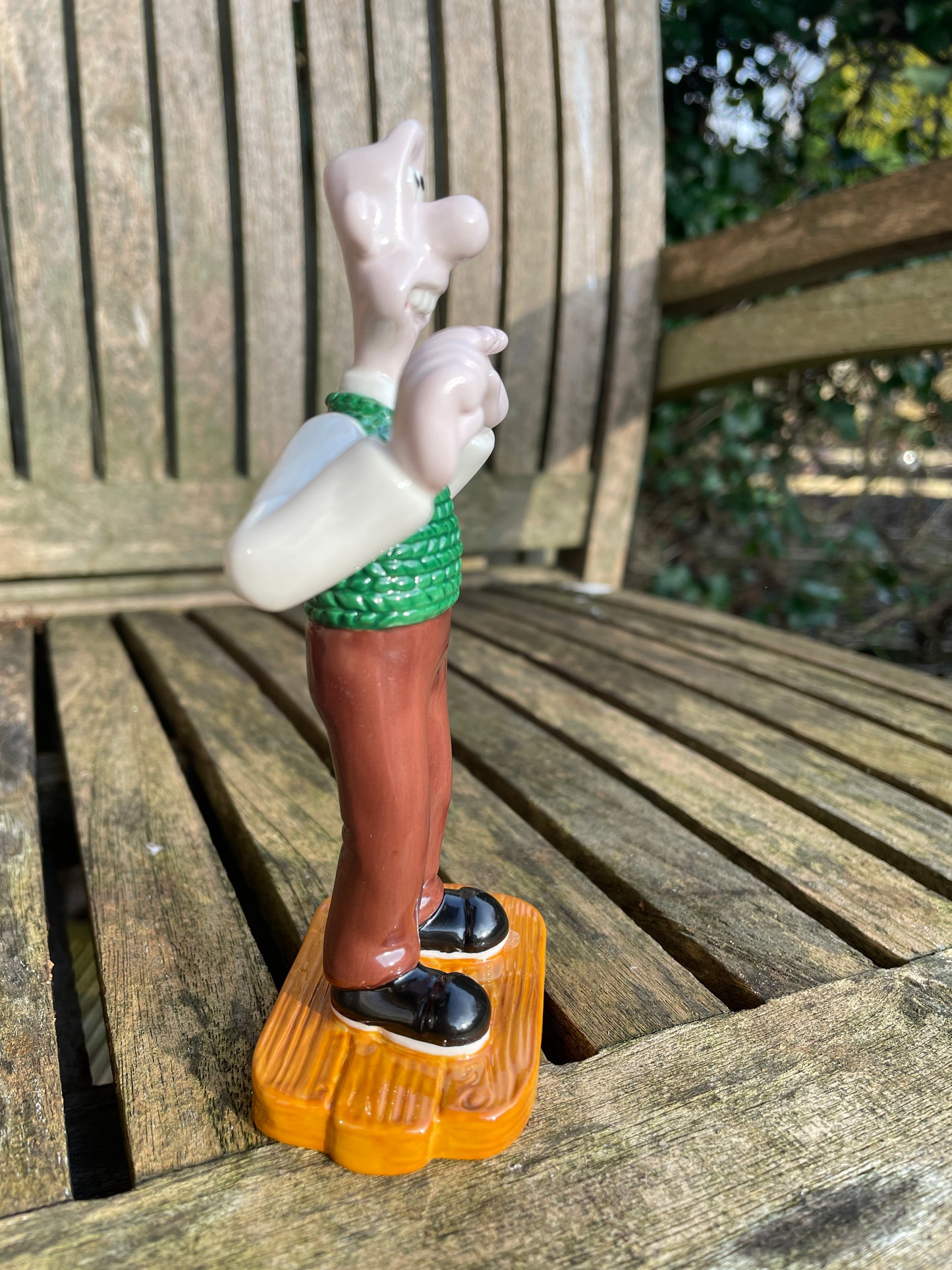 Wallace and Gromit - Wallace Coalport figurine 14.5cm tall