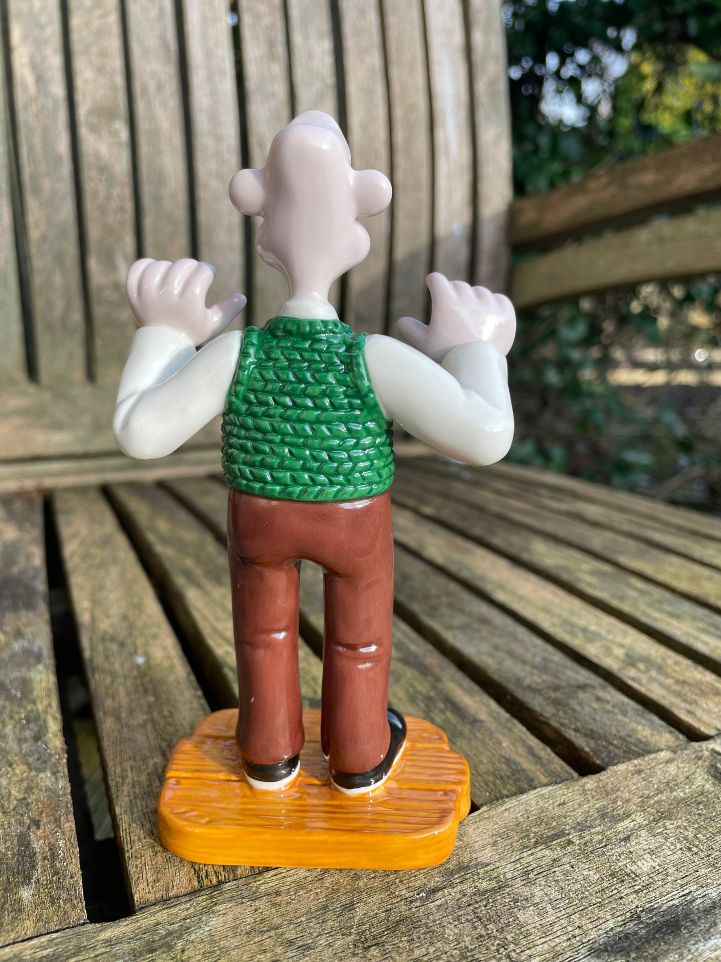 Wallace and Gromit - Wallace Coalport figurine 14.5cm tall