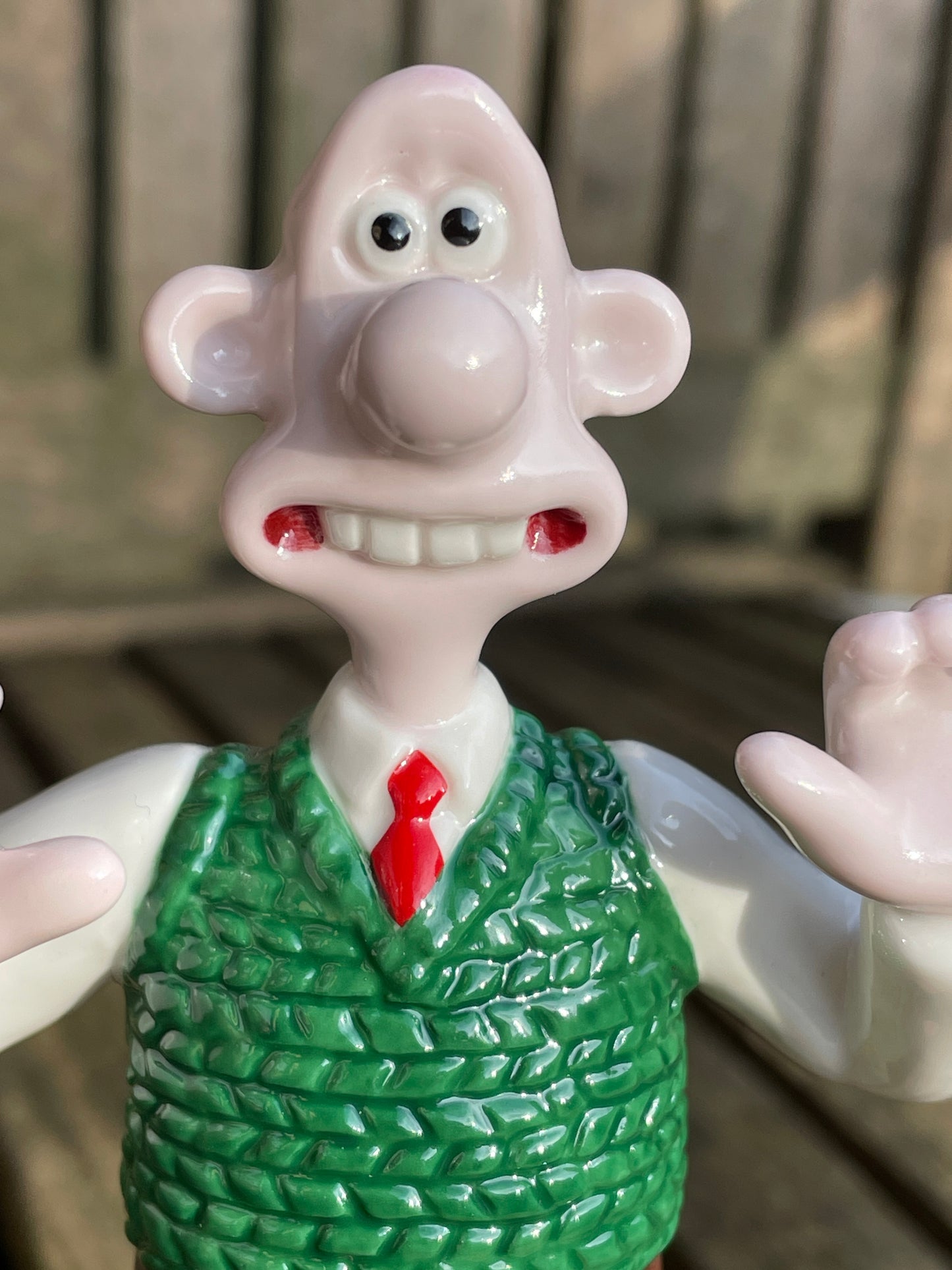 Wallace and Gromit - Wallace Coalport figurine 14.5cm tall
