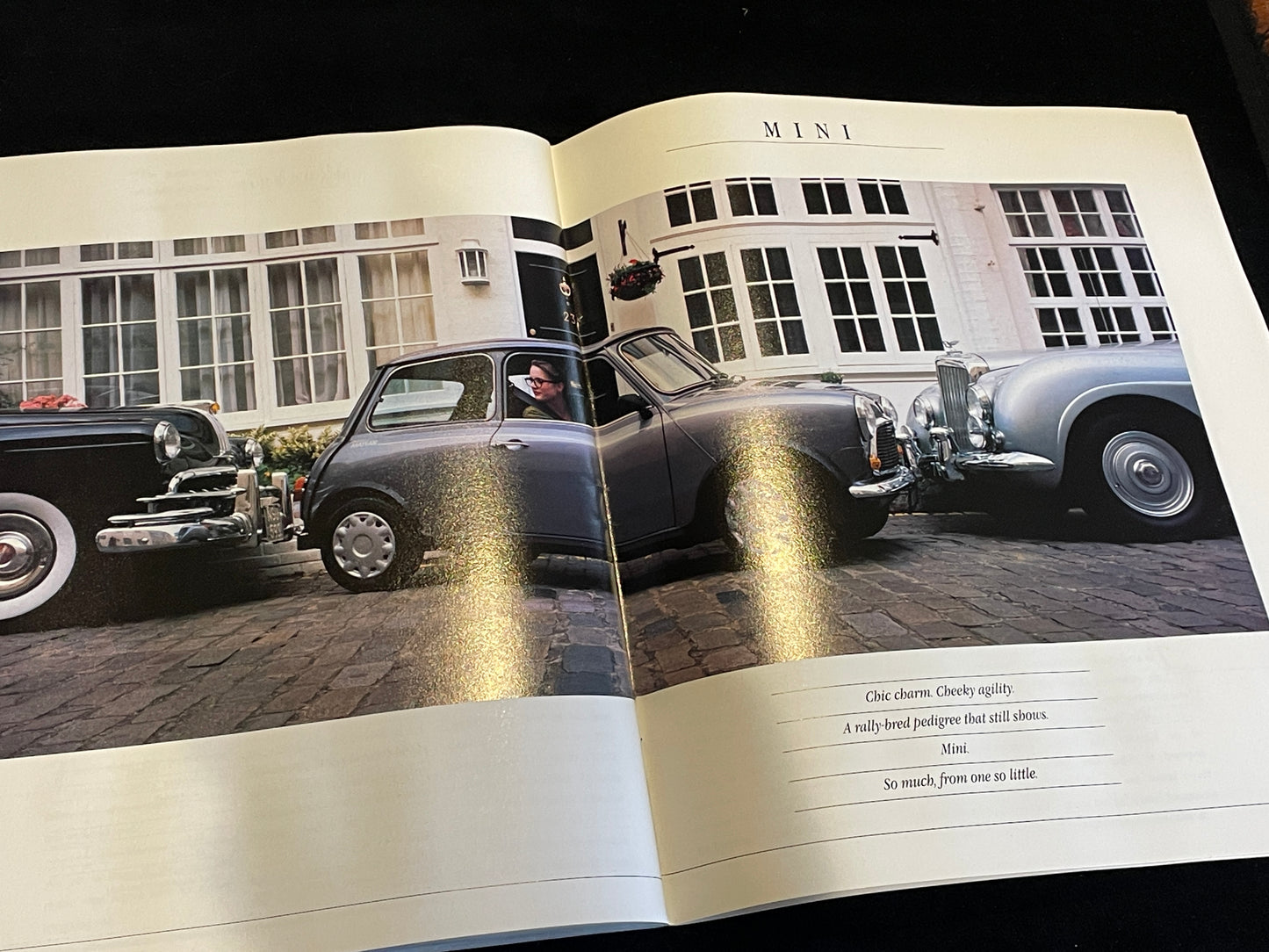 Original vintage Rover cars sales brochure featuring Mini, Rover 800, 400, 200 Montego and Maestro 1990/91