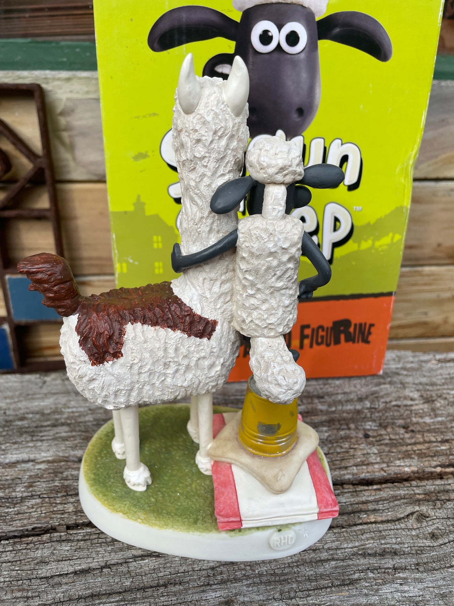 Shaun The Sheep Robert Harrop design figure - The Farmer's Llamas - Limited Edition