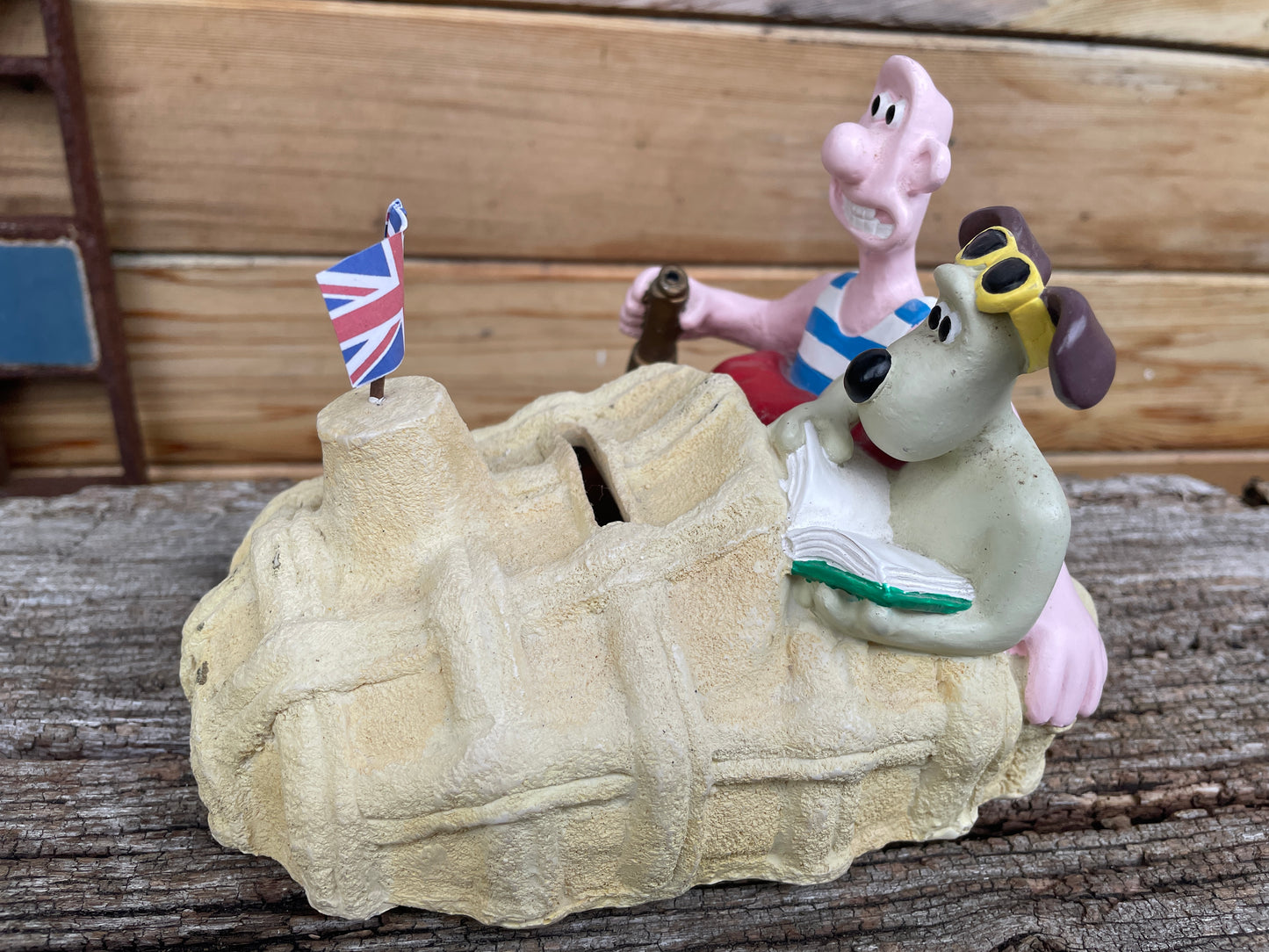Wallace & Gromit Money Box Sand Car At The Beach Aardman 1989