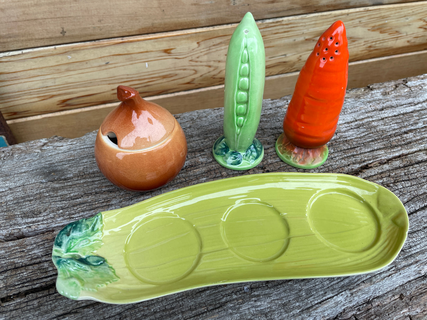 Vintage Carlton Ware hand painted novelty cruet set mid century ceramics model 2630