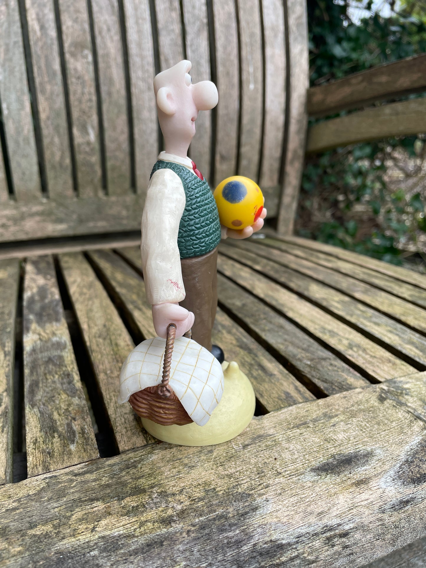 Wallace and Gromit limited edition Robert Harrop figurine from the first film A Grand Day Out