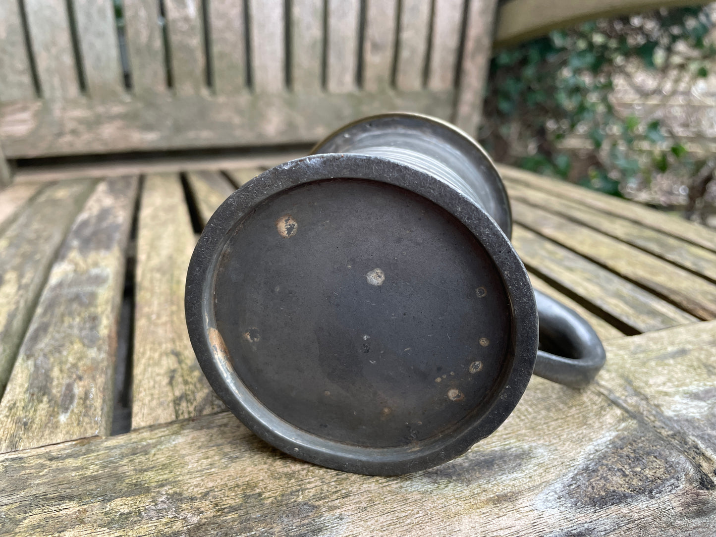 Antique Victorian half pint pewter and brass measure 9cm tall