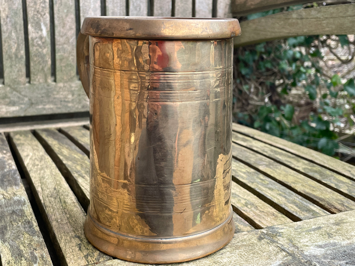 Victorian copper quarter gallon measure 15cm tall - c1880