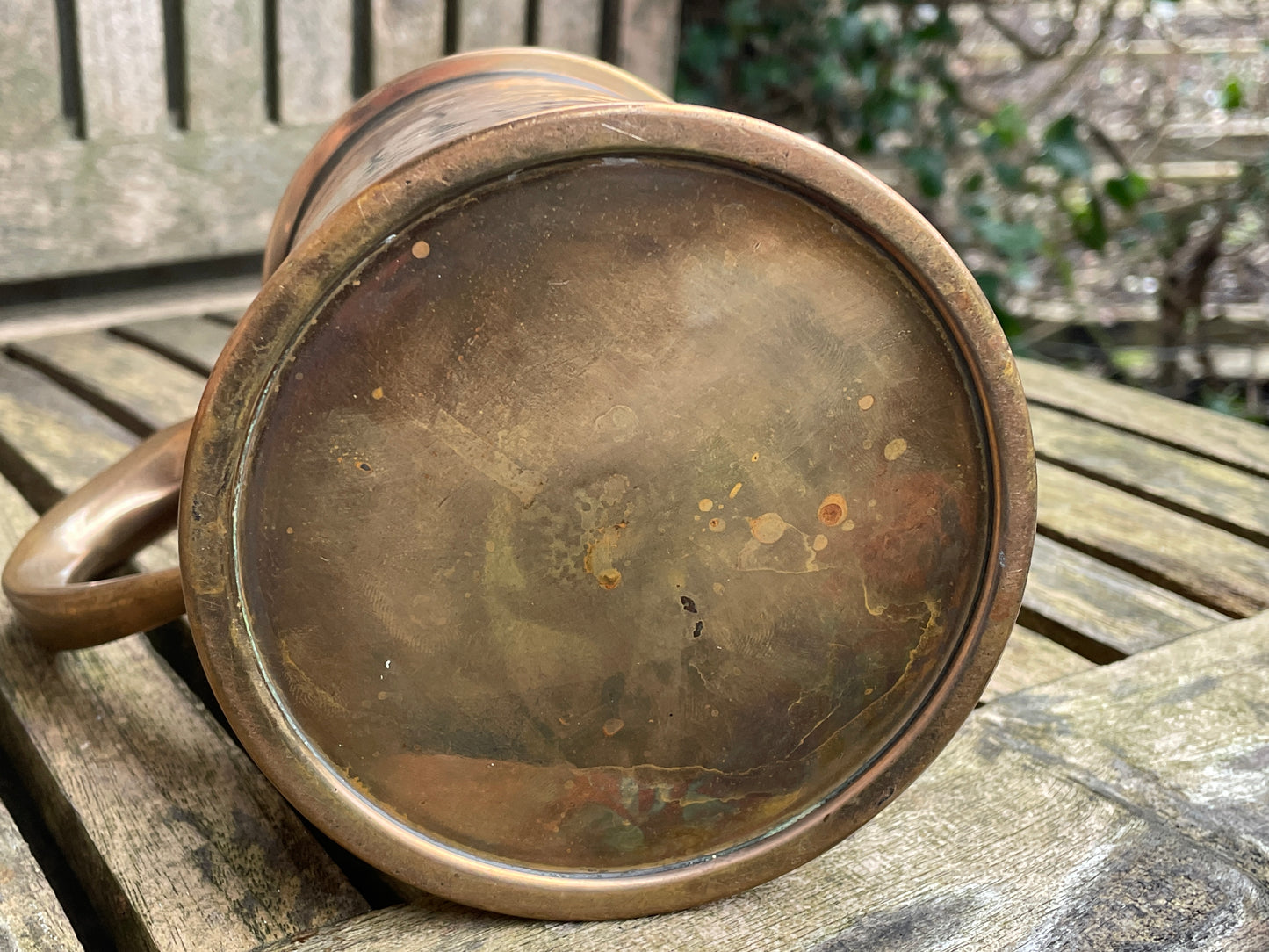 Victorian copper quarter gallon measure 15cm tall - c1880